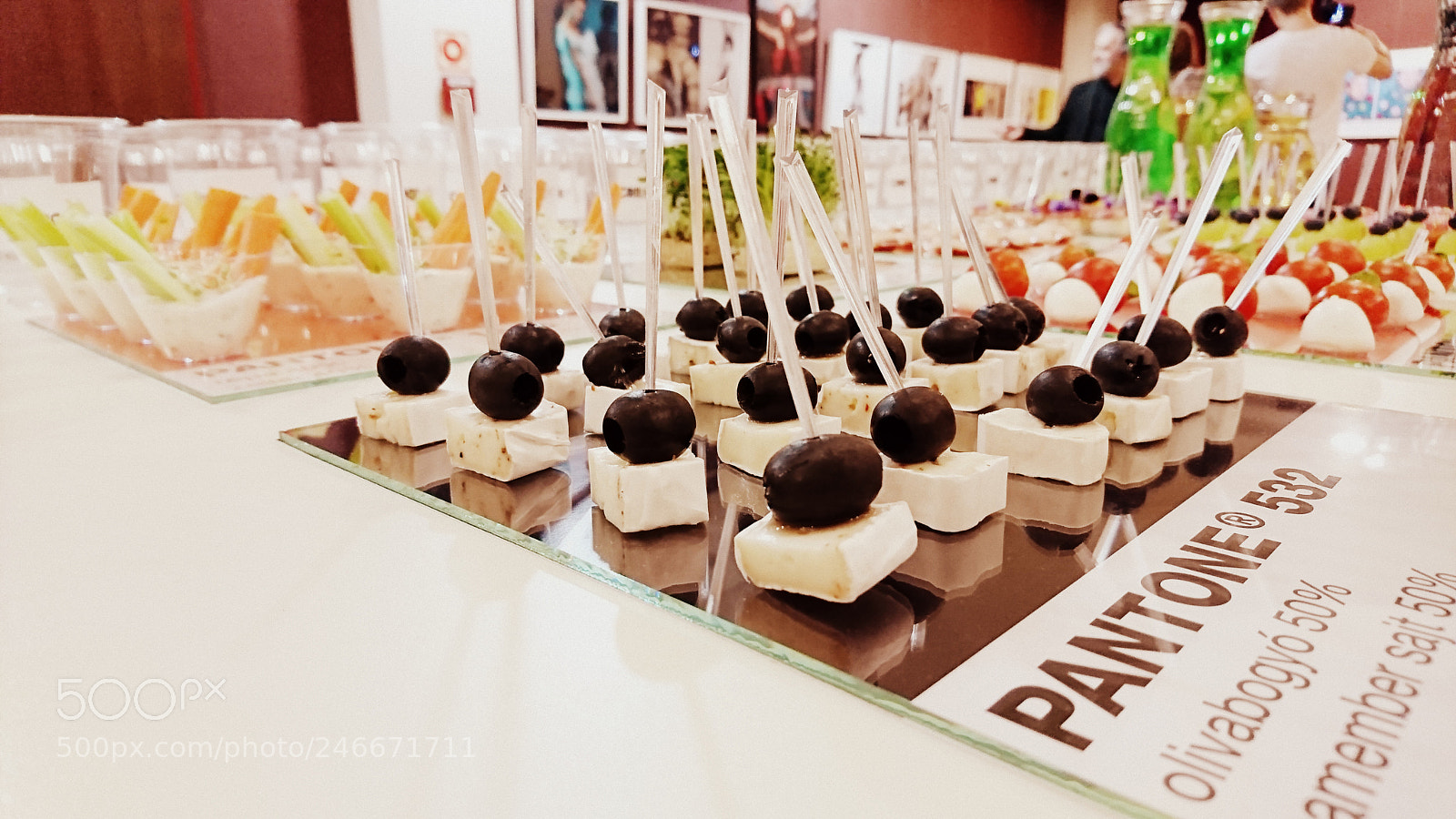 Sony Xperia XZ sample photo. Coolors exhibition photography