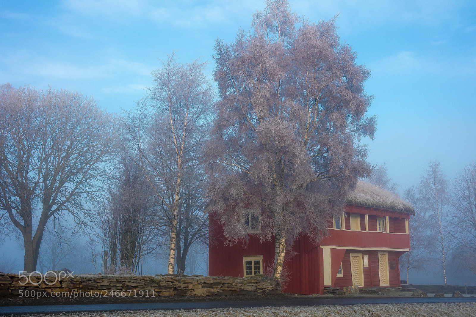 Canon EOS 5DS R sample photo. The old red house photography