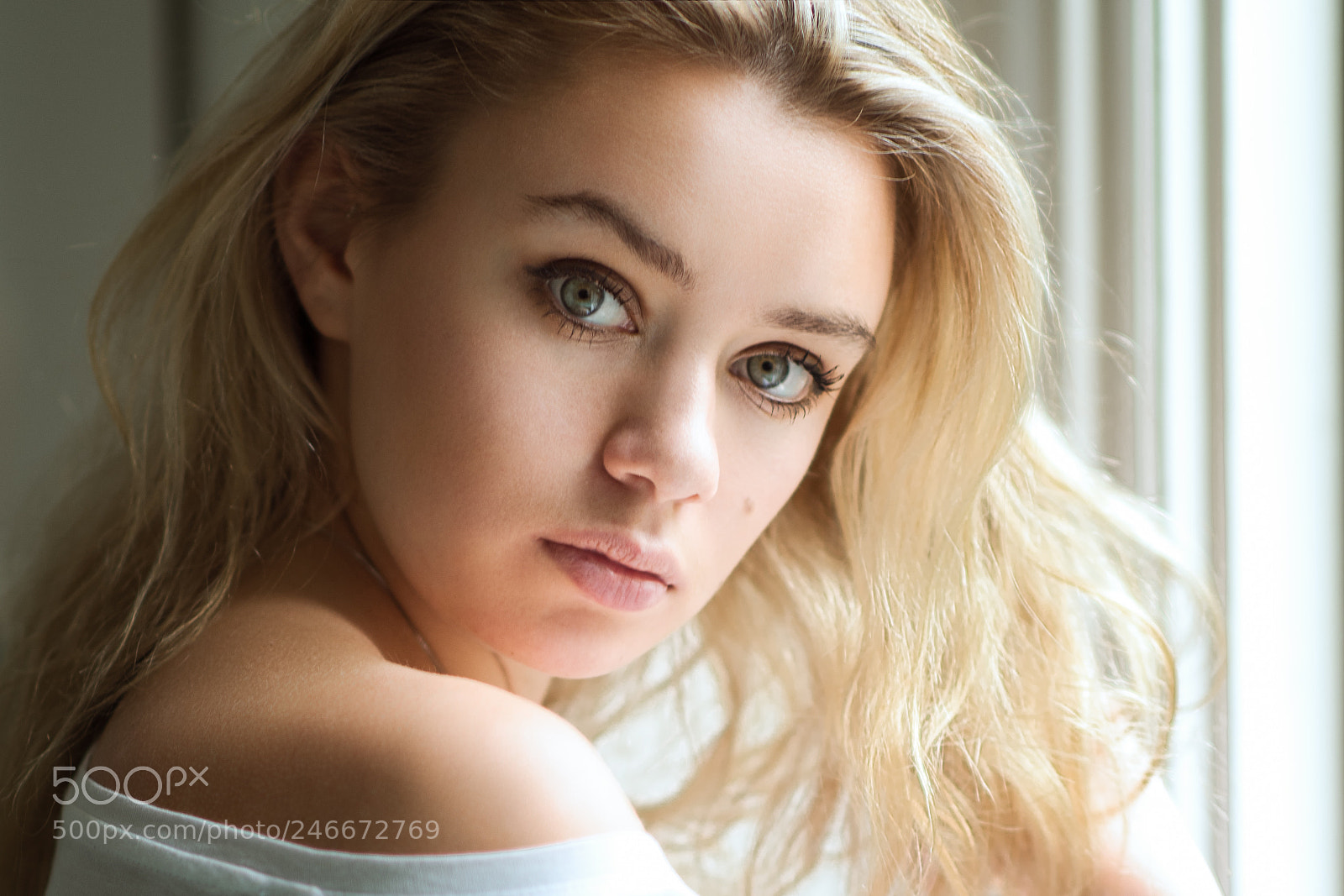 Nikon D850 sample photo. Morning sunlight photography