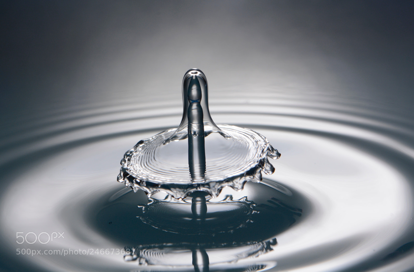 Nikon D5200 sample photo. Liquid fountain photography
