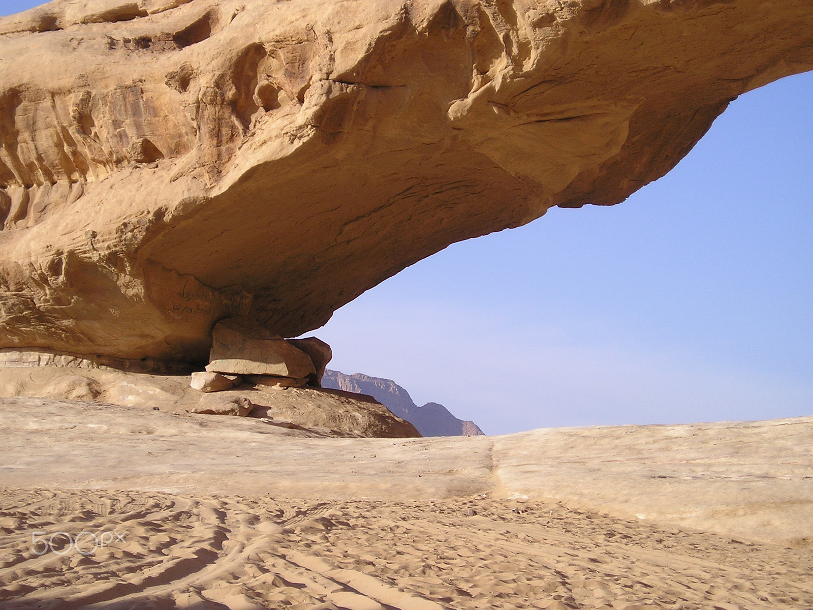 Olympus X200,D560Z,C350Z sample photo. Bridge in the desert of jordanie photography