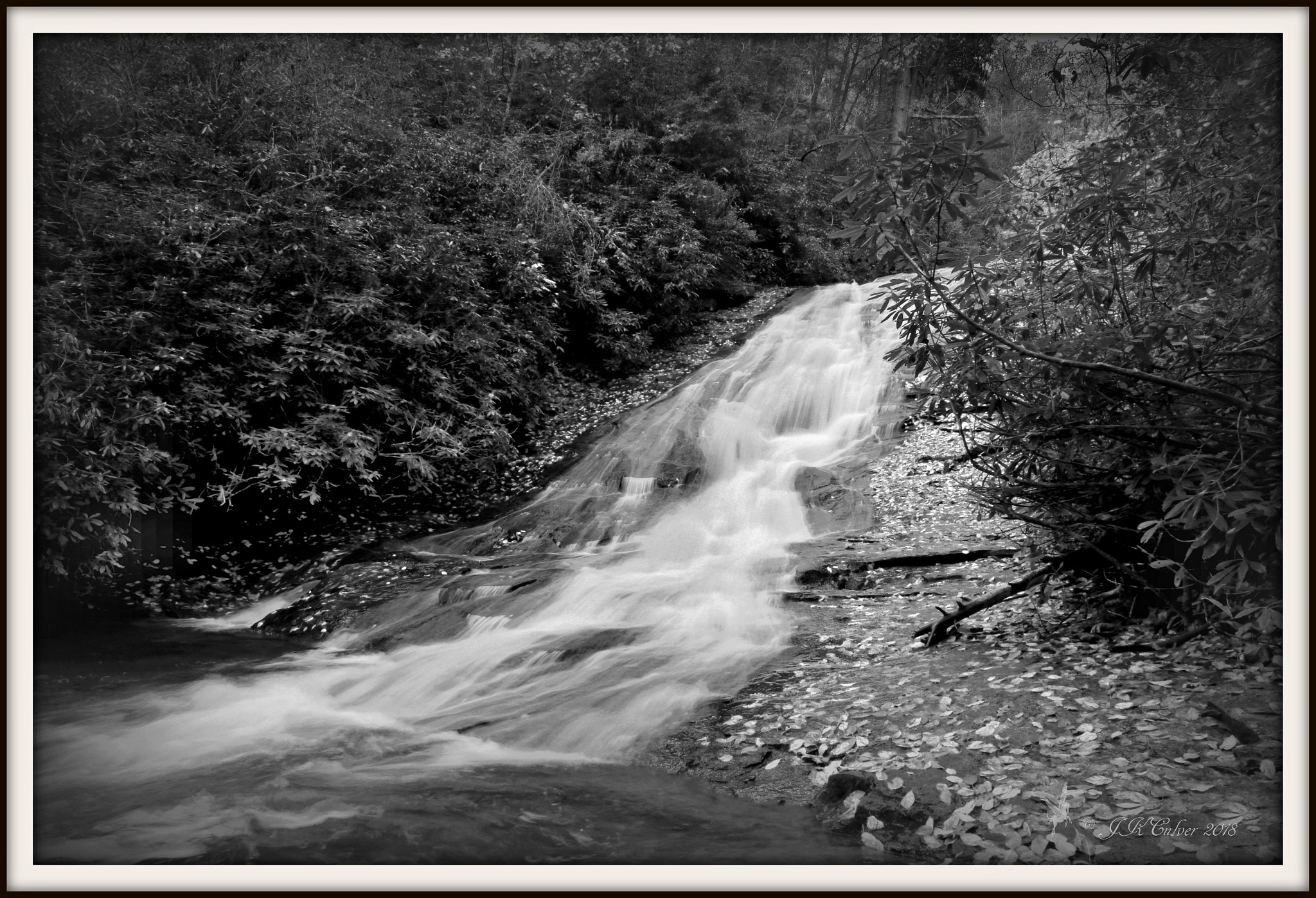 Canon EOS 77D (EOS 9000D / EOS 770D) + Canon EF-S 18-55mm F3.5-5.6 IS STM sample photo. Lower helton creek falls photography