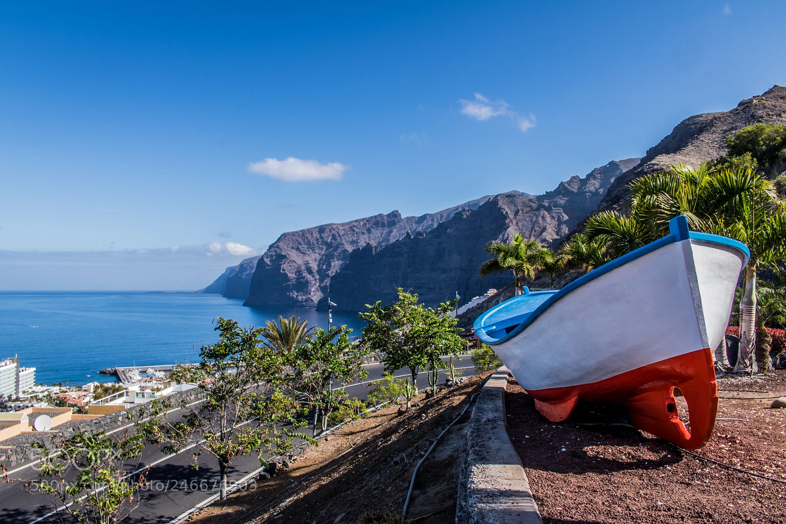 Canon EOS 750D (EOS Rebel T6i / EOS Kiss X8i) sample photo. Los gigantes de tenerife. photography