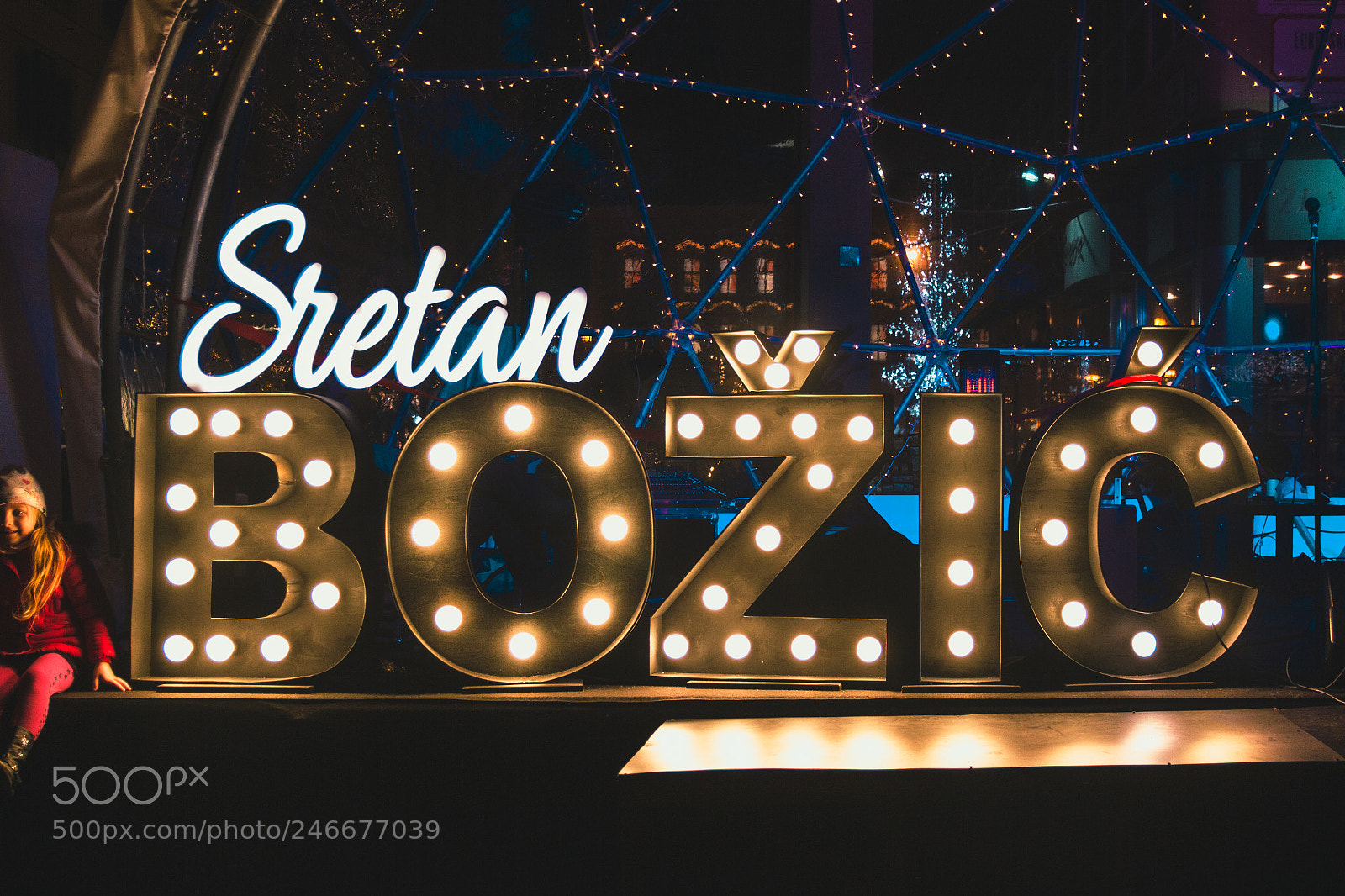 Canon EOS 550D (EOS Rebel T2i / EOS Kiss X4) sample photo. Advent in zagreb photography