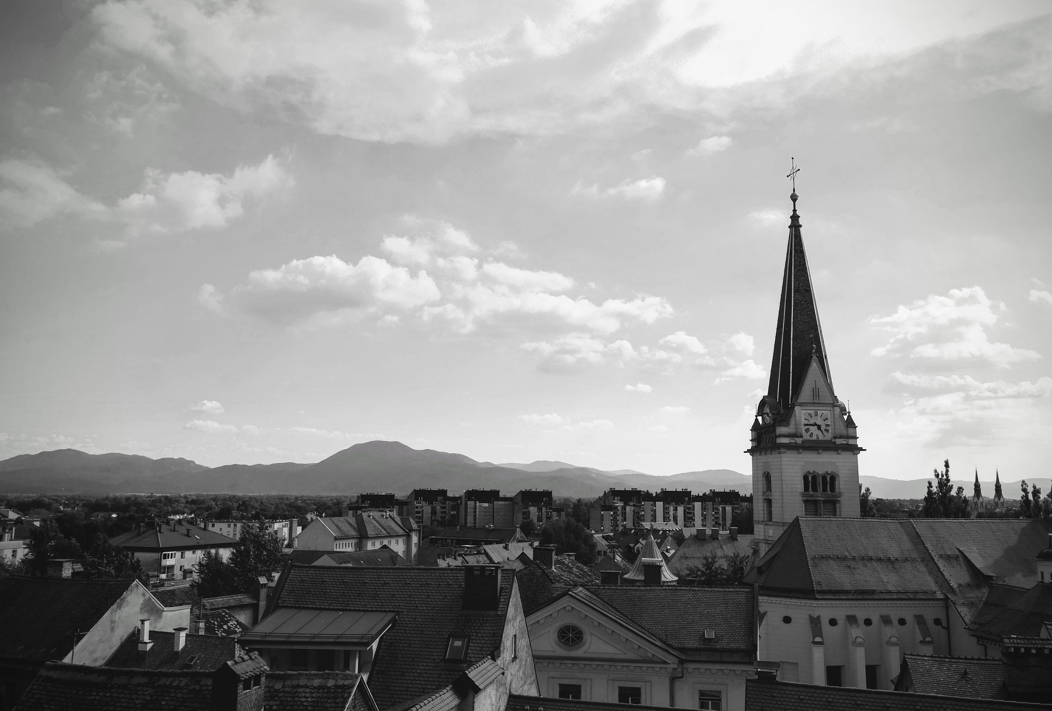 Samsung NX300M sample photo. Ljubljana in the summer photography