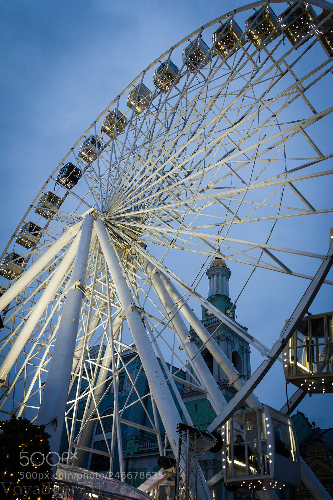 Canon EOS 60D sample photo. Stroll photography