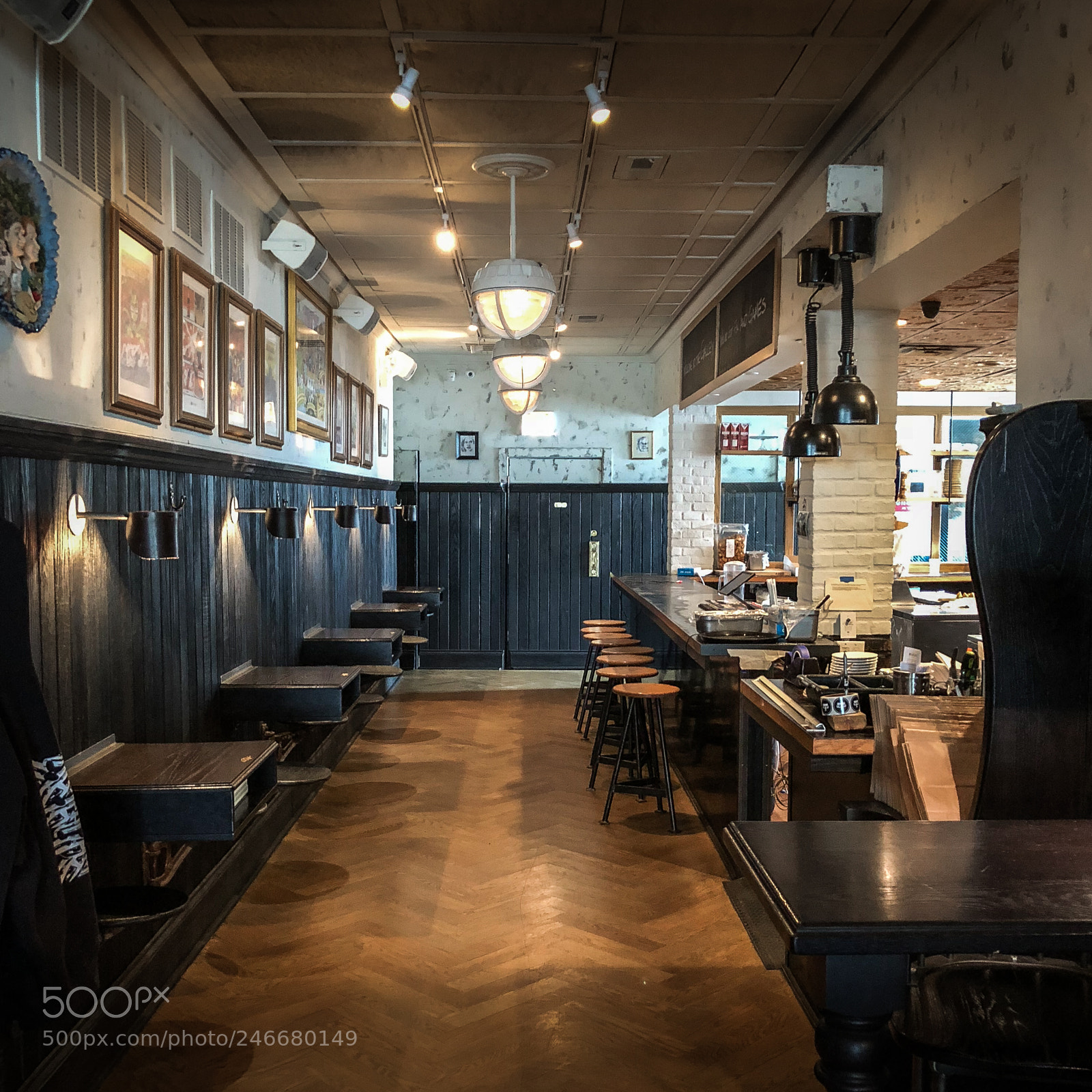 Apple iPhone X sample photo. Pleasant house pub photography