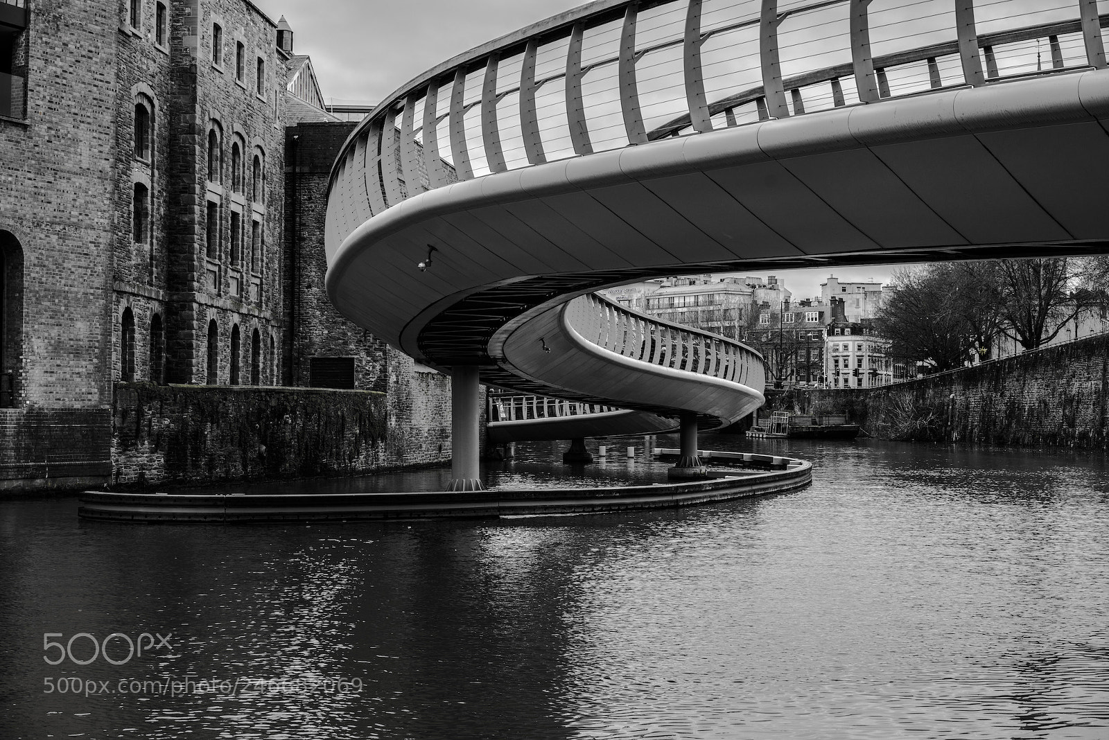 Sony a7R sample photo. Castle bridge in bristol photography
