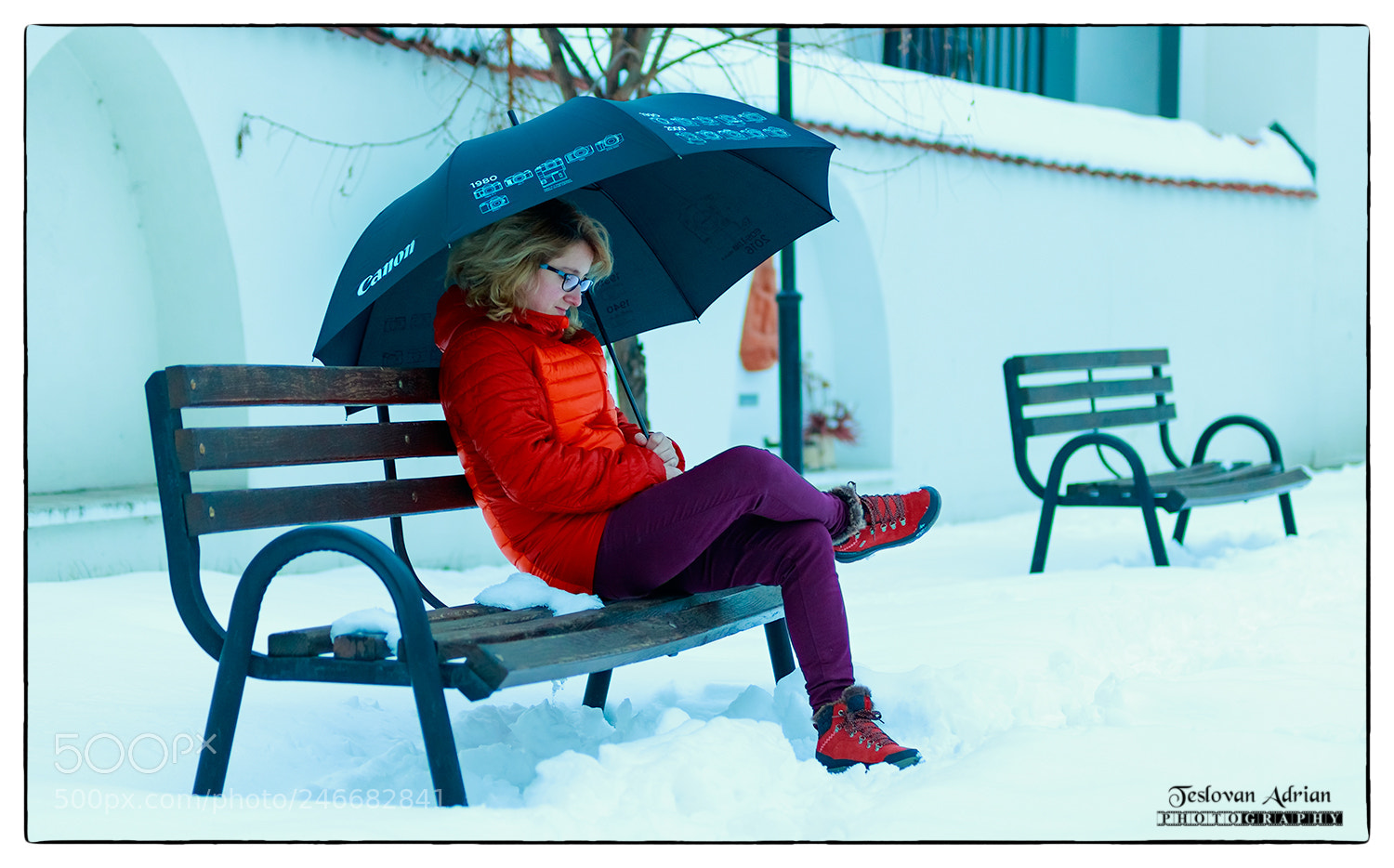 Canon EOS 7D Mark II sample photo. Waiting.... photography