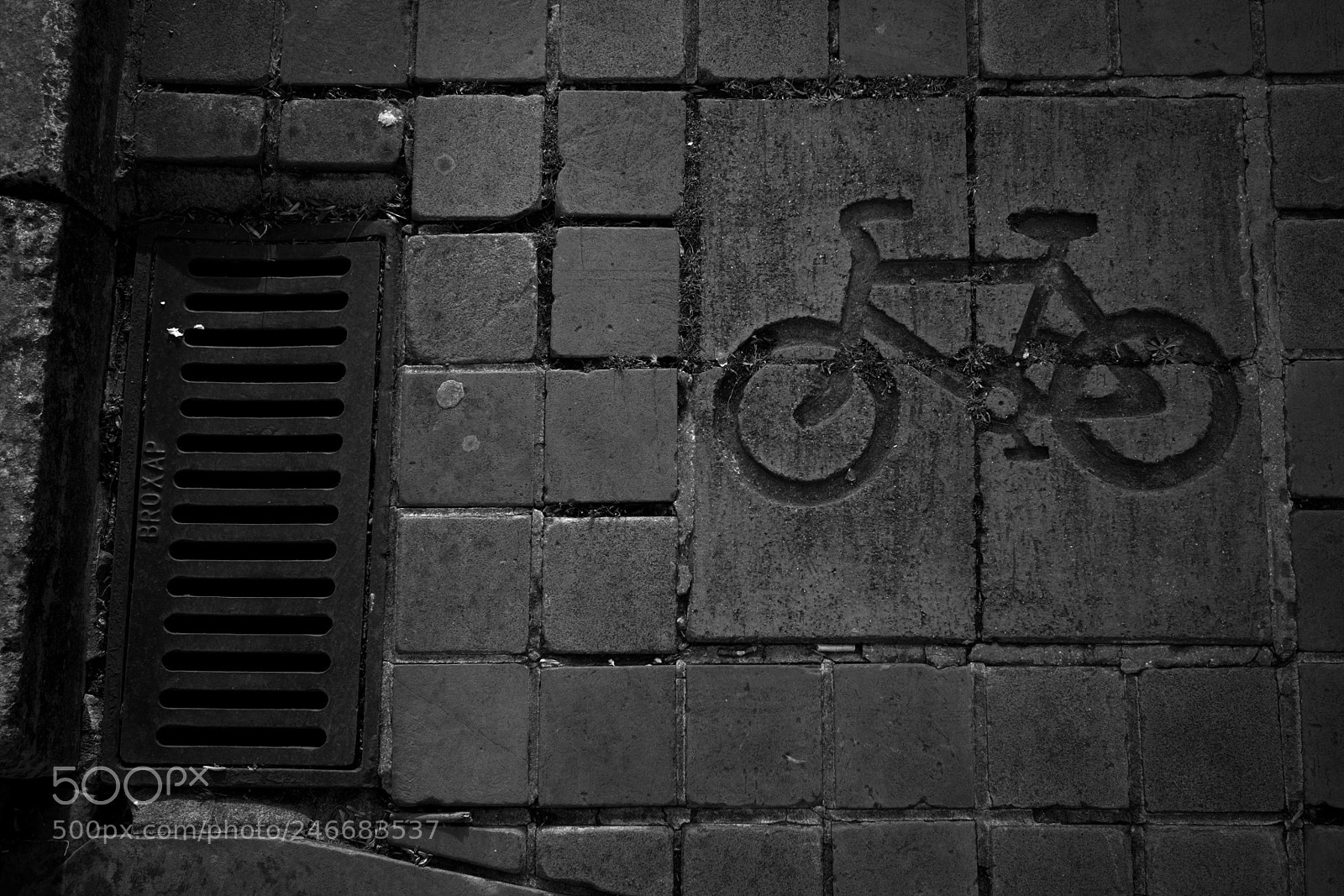 Canon EOS M sample photo. London bicycle photography