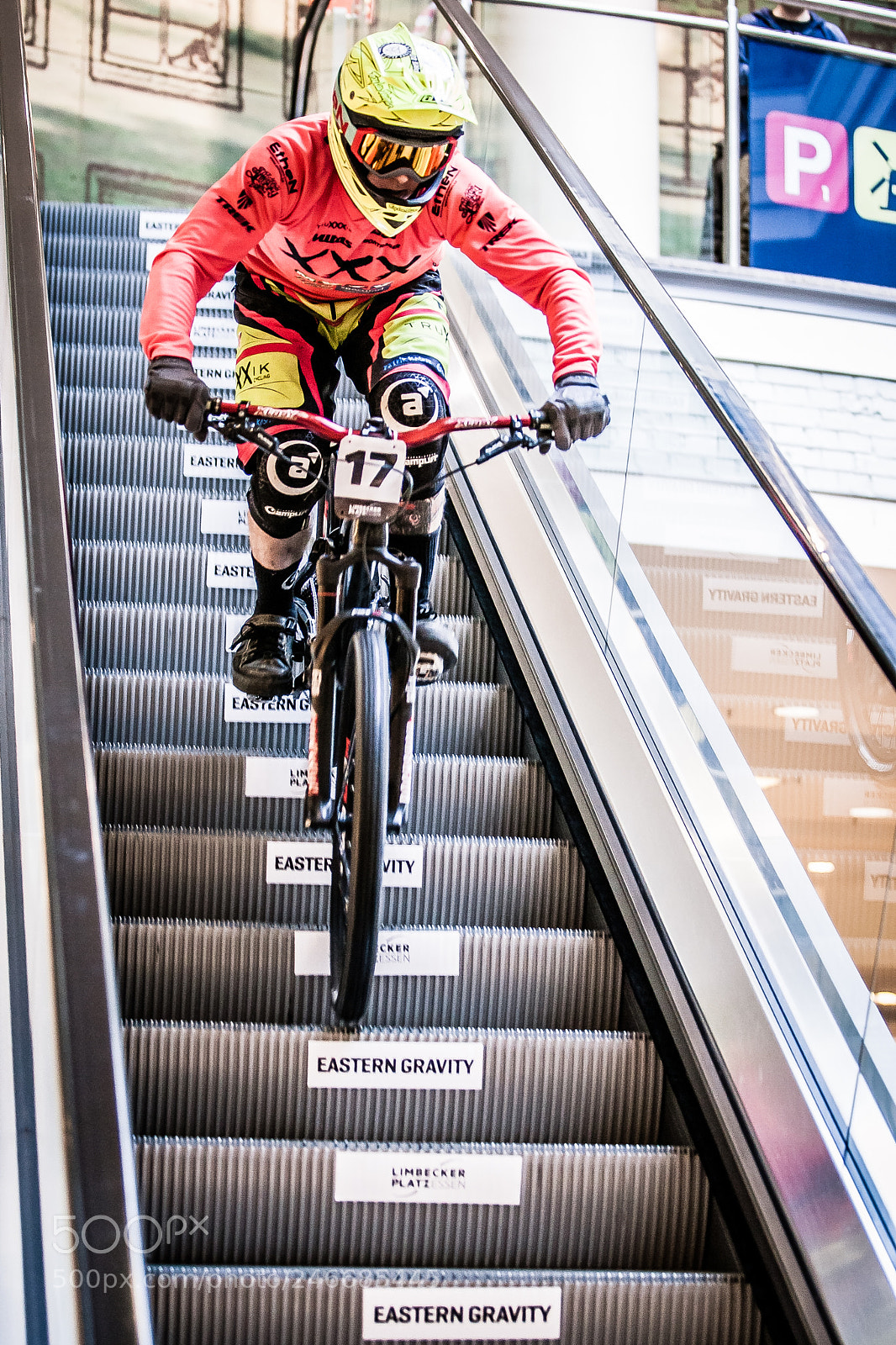 Canon EOS-1D Mark III sample photo. Down the stairs is photography