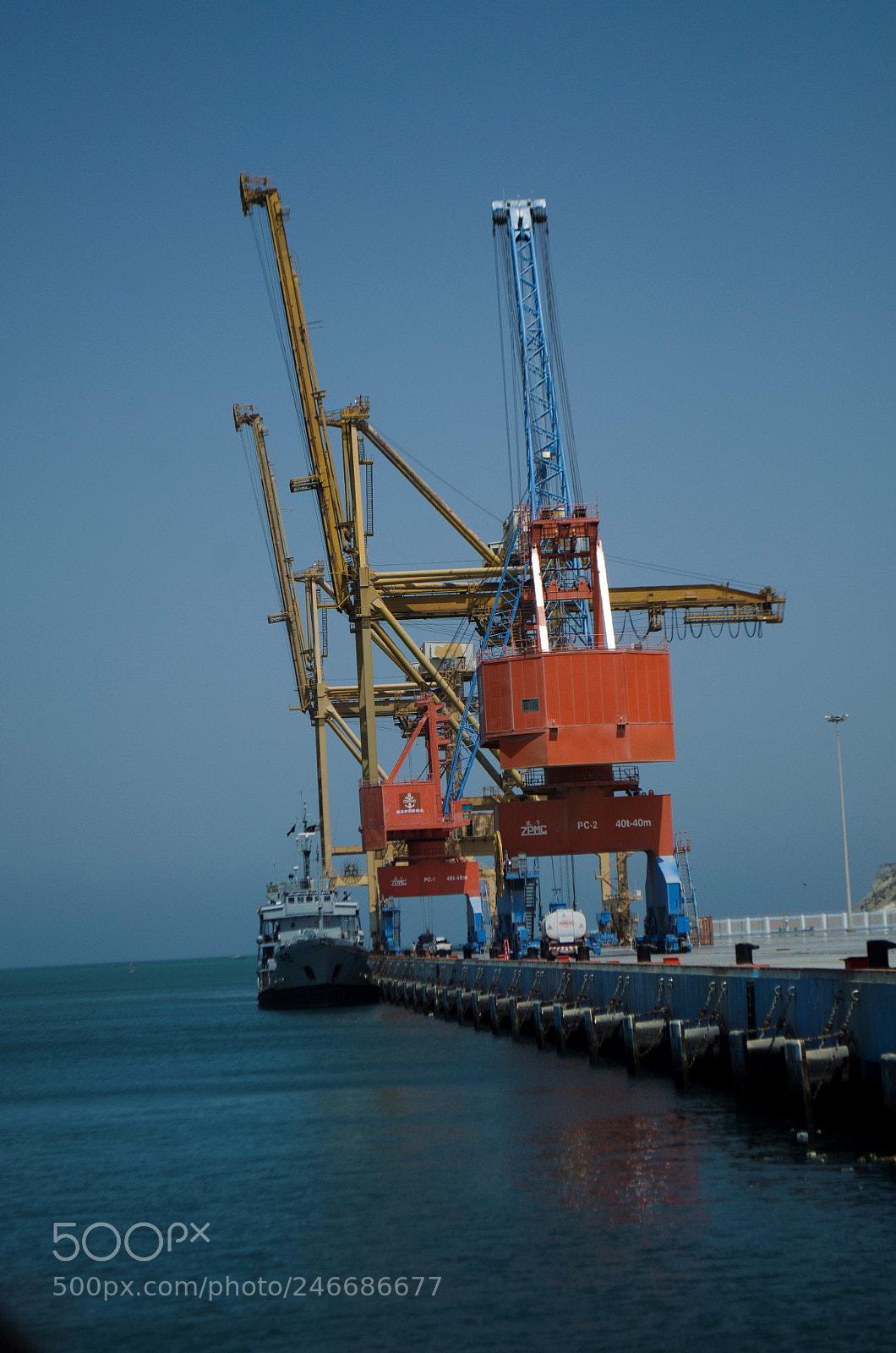Nikon D5100 sample photo. Gwader port photography