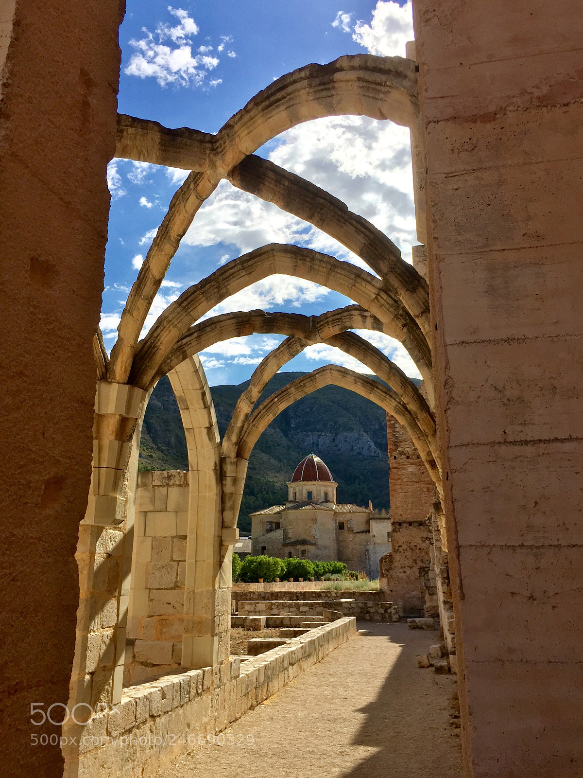 Apple iPhone 6 Plus sample photo. The sky arches photography