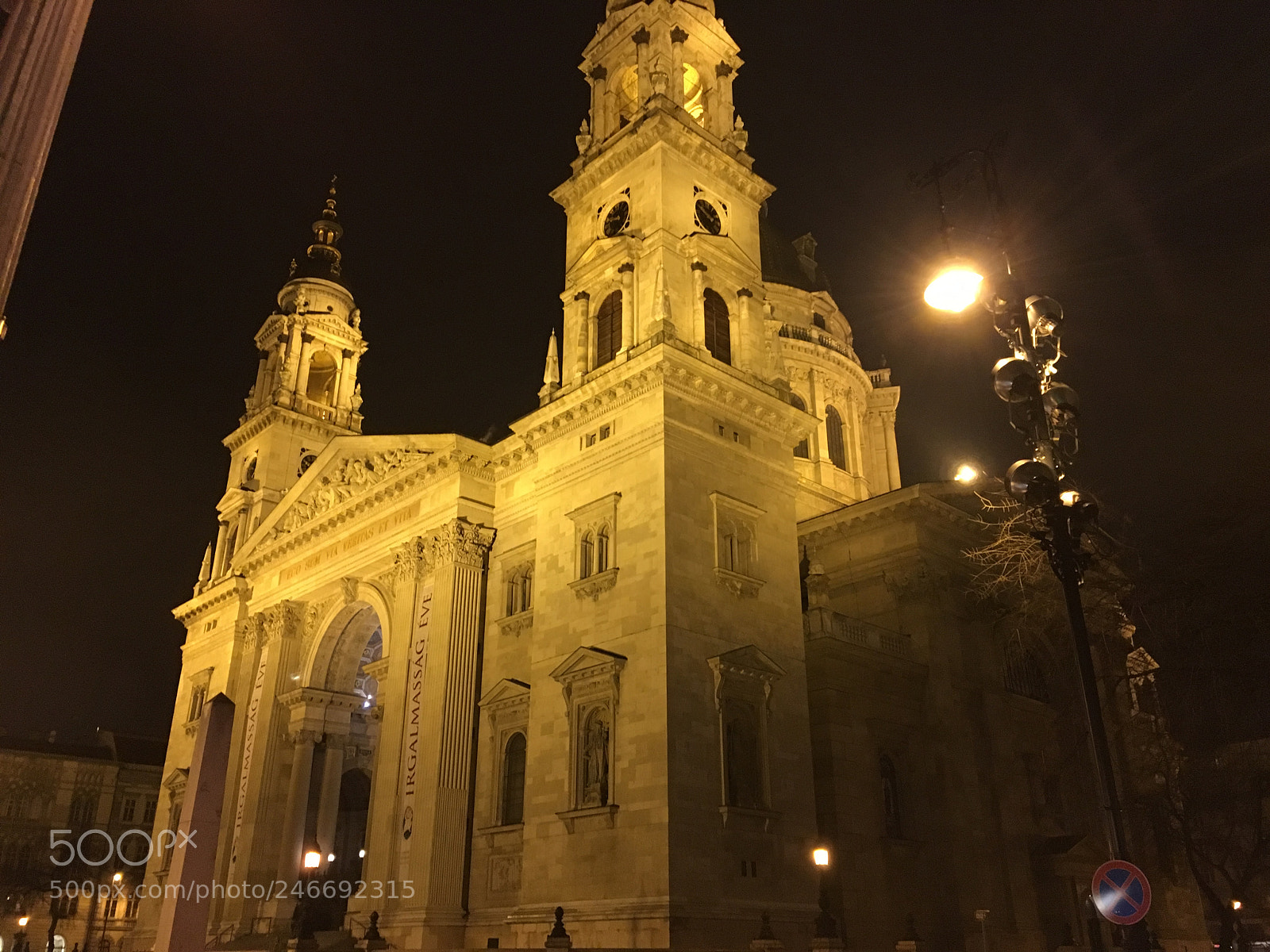 Apple iPhone 6s sample photo. Peaceful prague at night photography