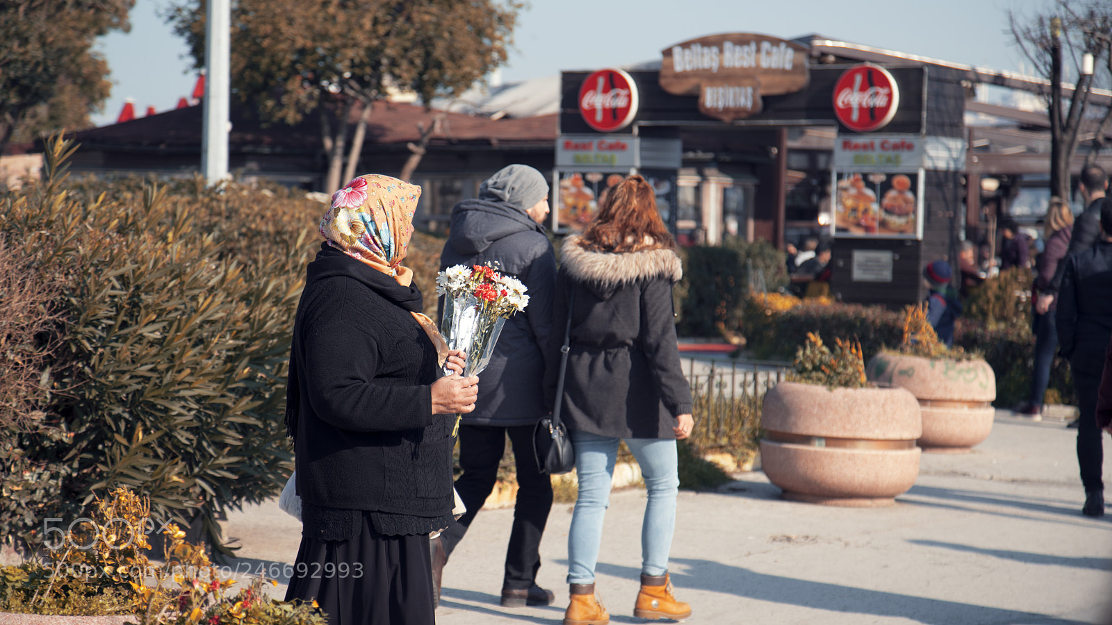 Sony a7R II sample photo. Flower seller photography