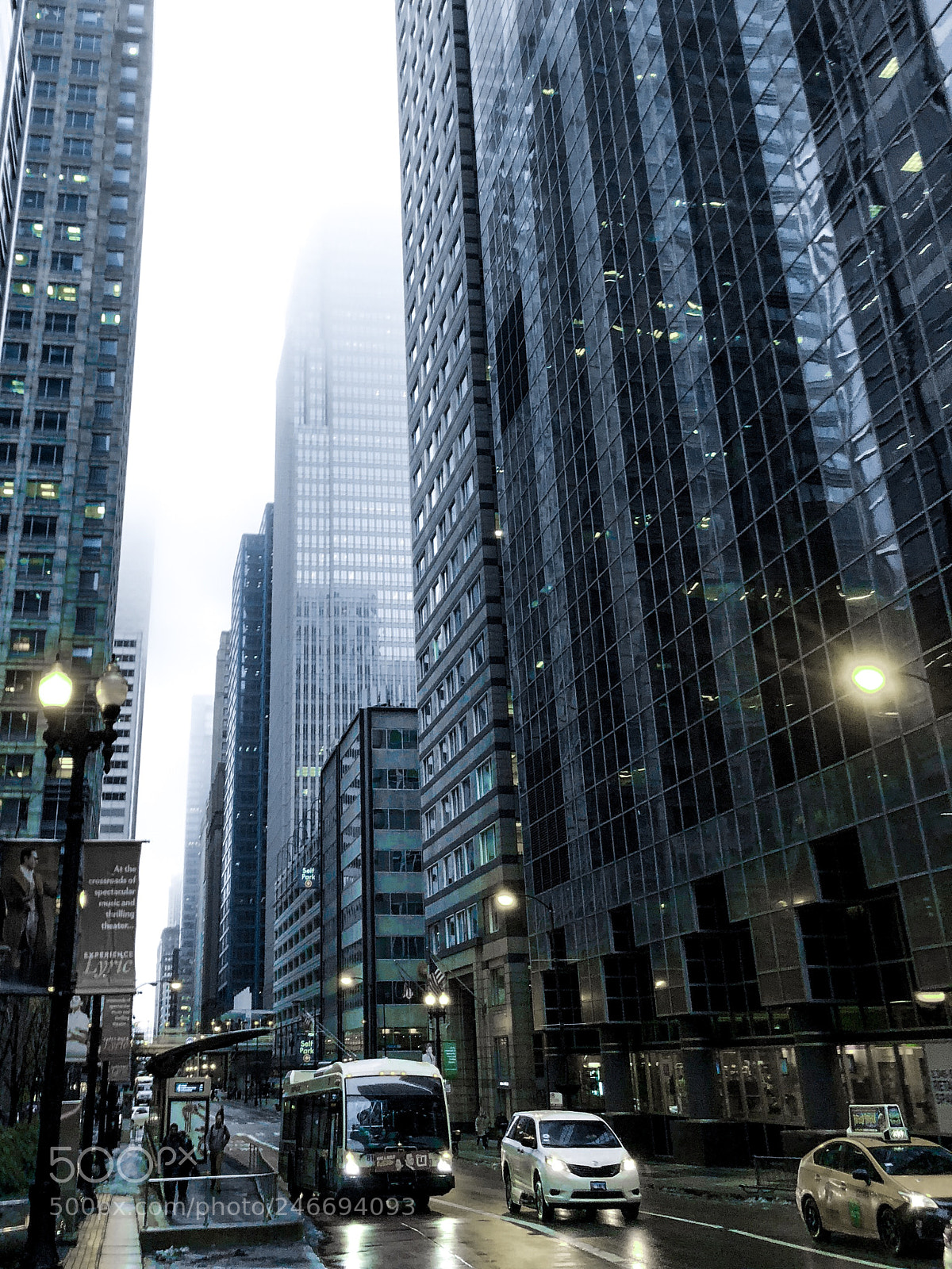 Apple iPhone X sample photo. Chicago loop rainy morning photography