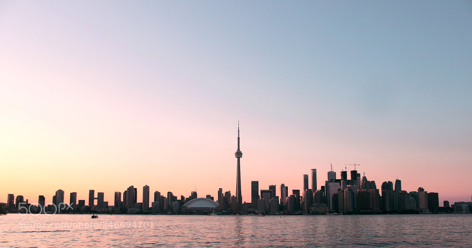 Canon EOS 600D (Rebel EOS T3i / EOS Kiss X5) sample photo. Toronto skyline photography