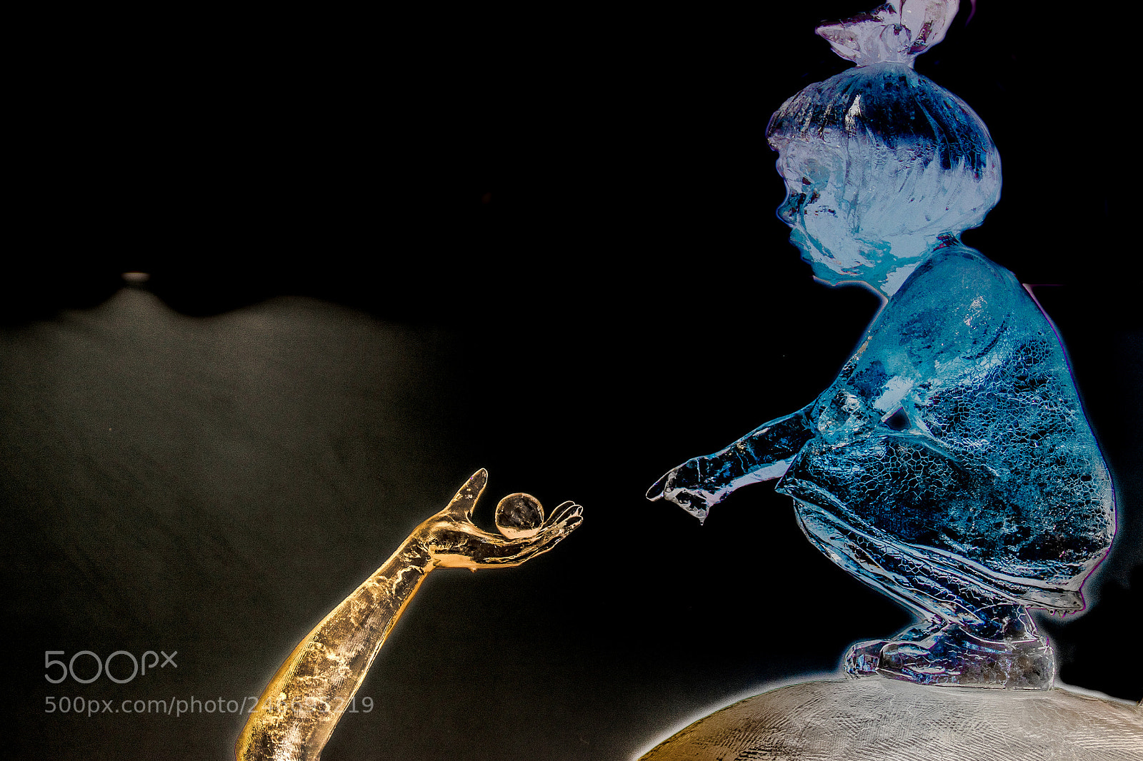 Nikon D5600 sample photo. Ice sculpture photography