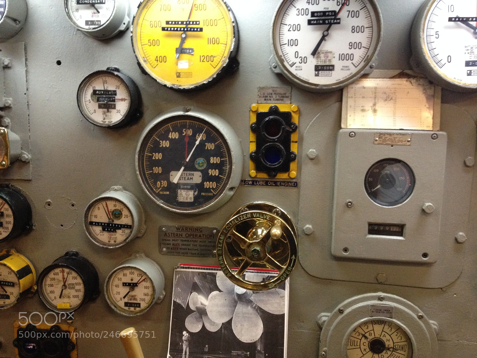 Apple iPhone 4S sample photo. Uss midway, san diego photography