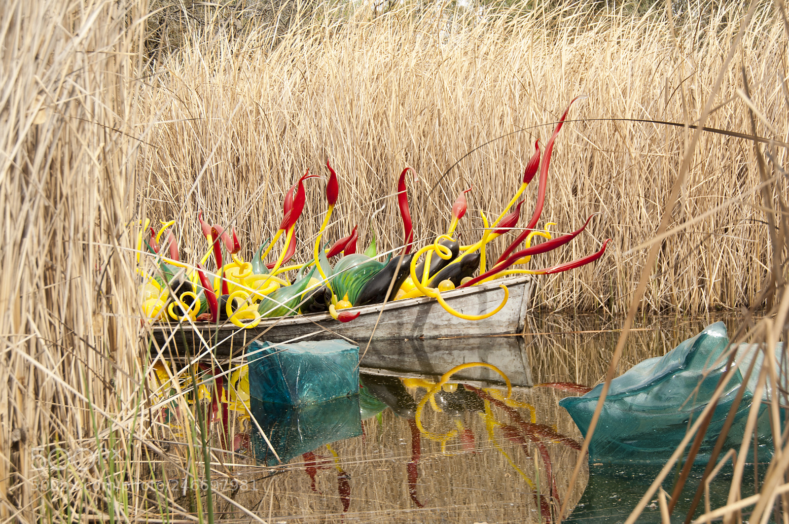 Nikon D2X sample photo. Chihuly bergs and boat photography