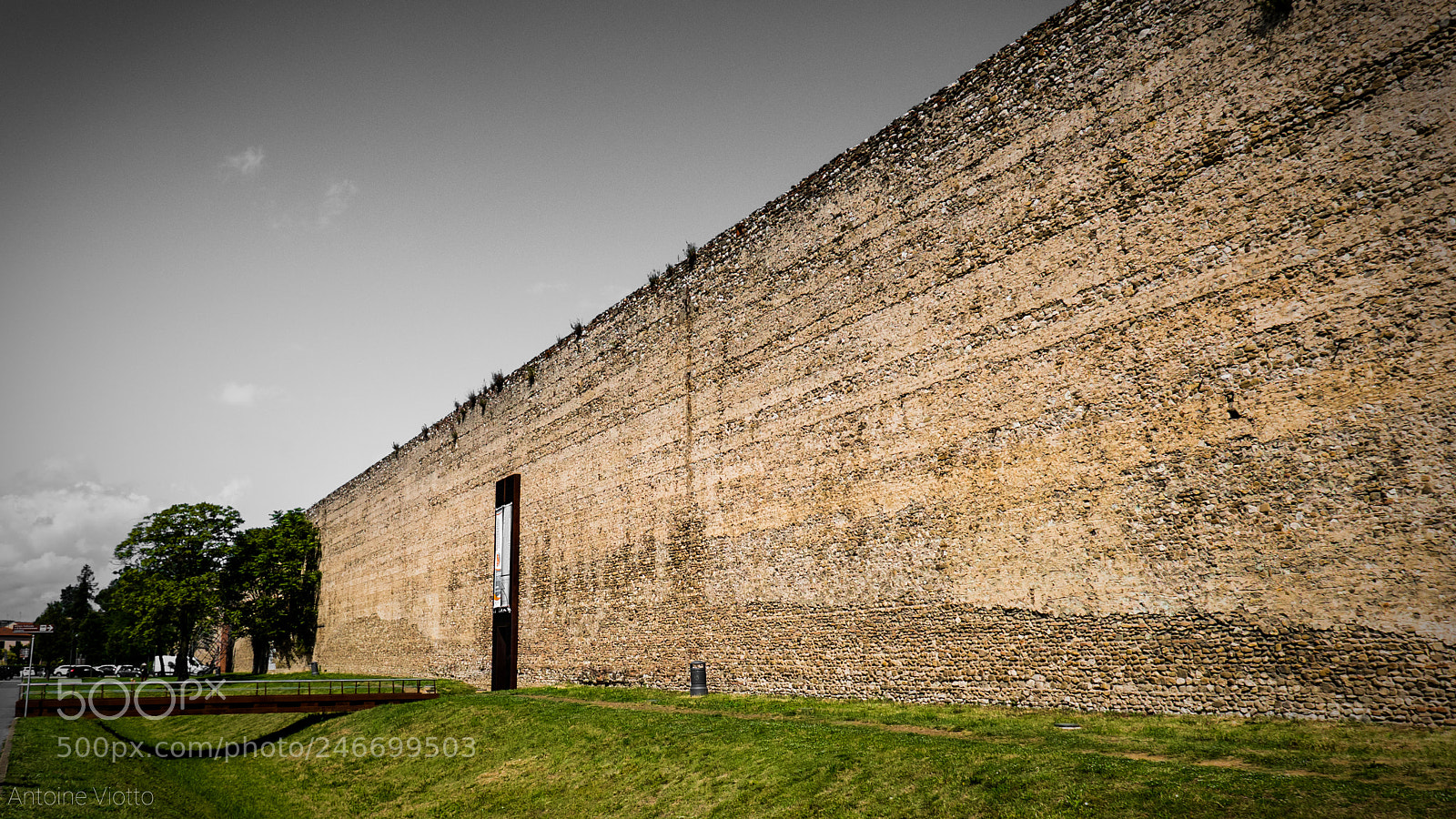 Leica D-Lux (Typ 109) sample photo. The wall of prato photography