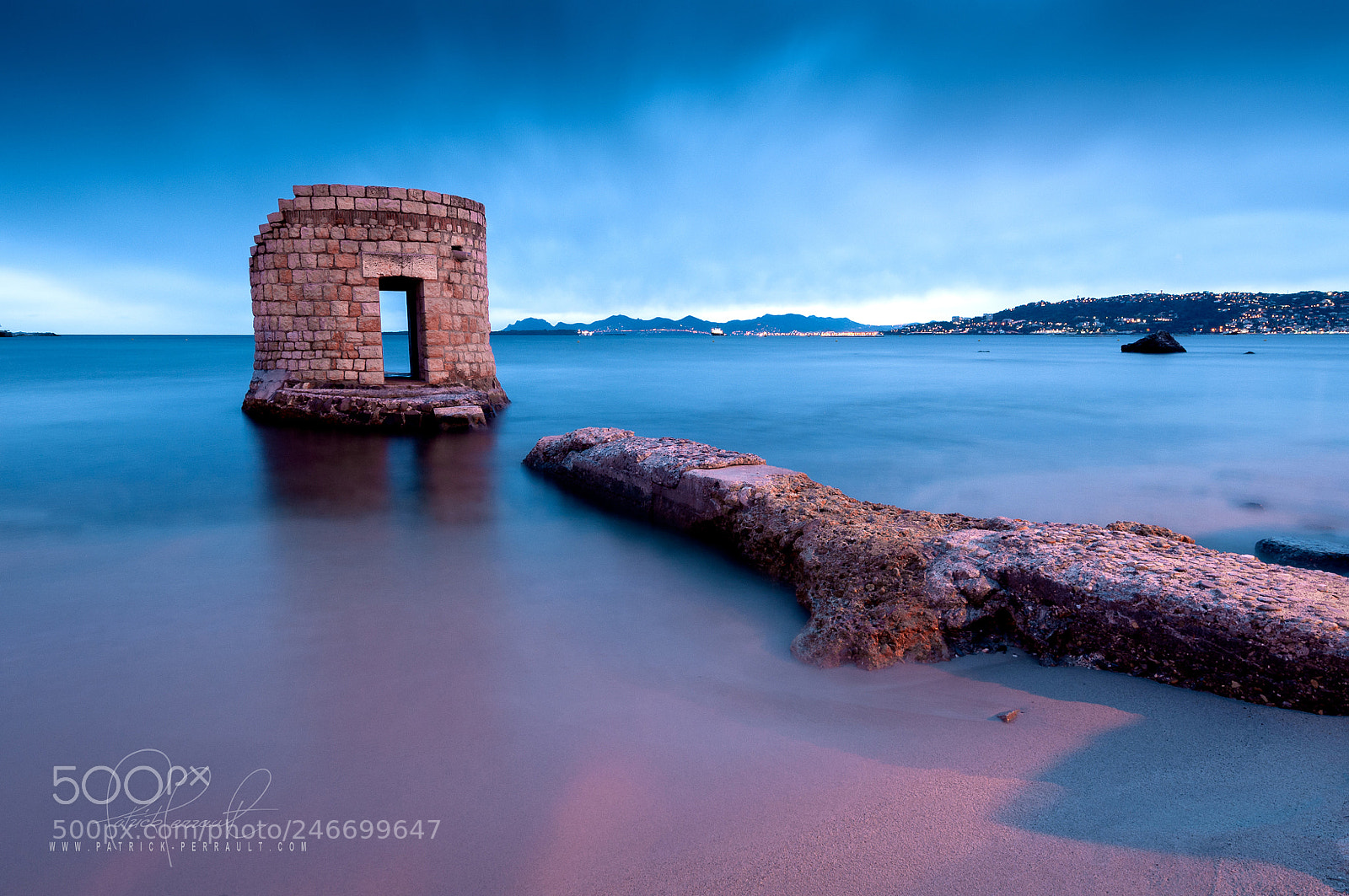 Nikon D300S sample photo. Ondes tower photography