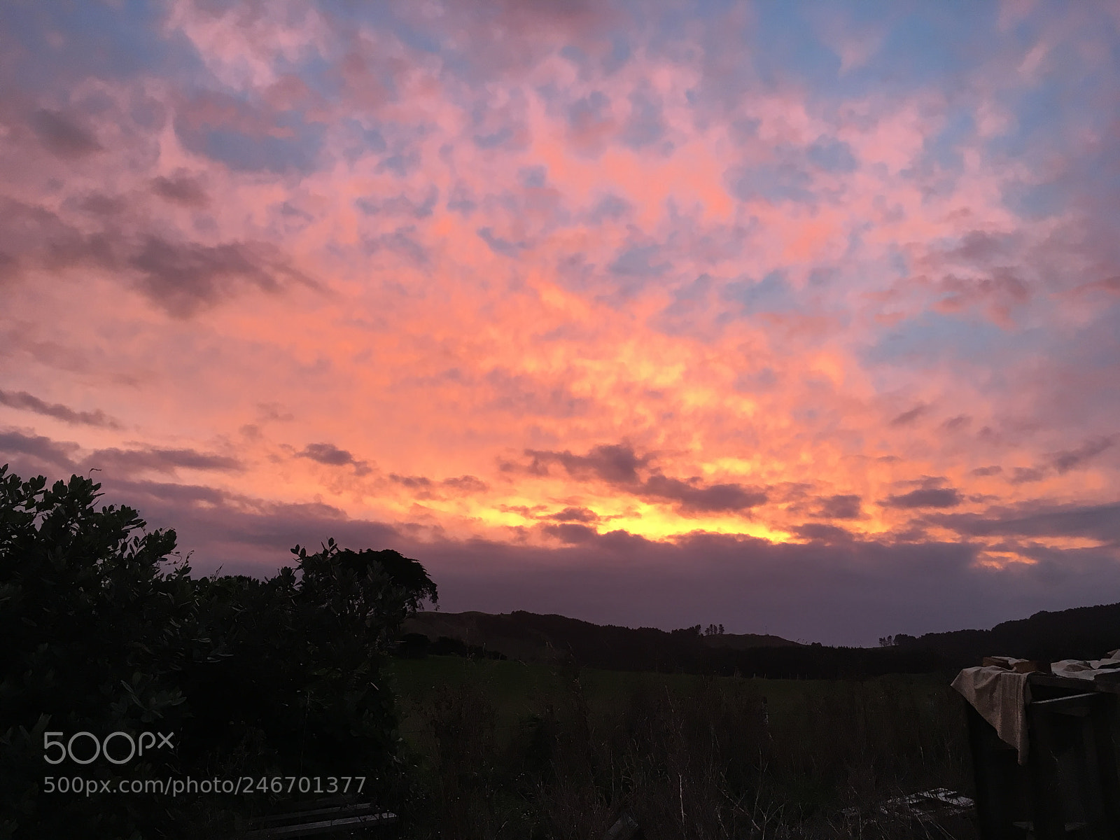 Apple iPhone SE sample photo. West coast countryside sunset photography