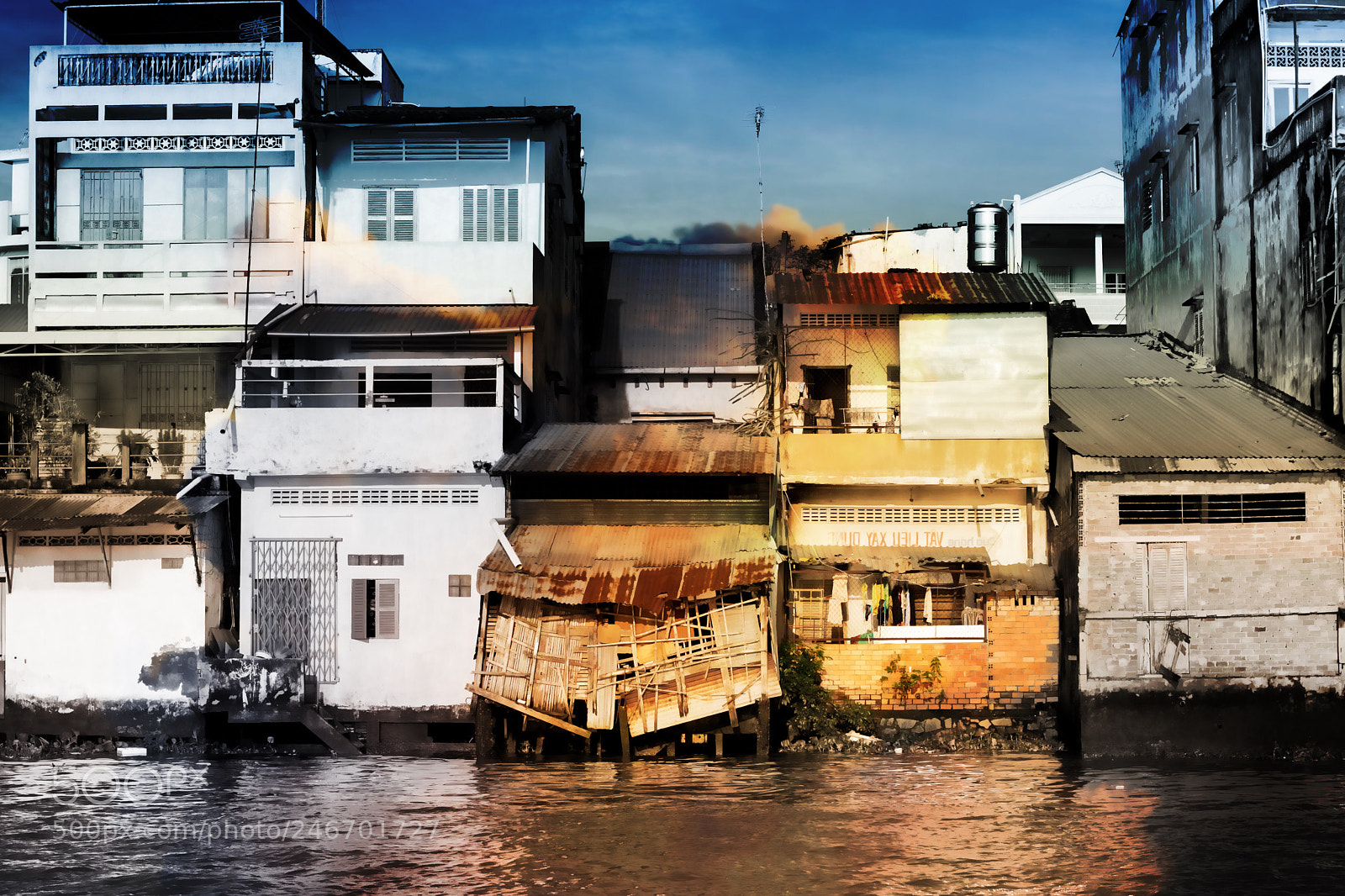Nikon D7200 sample photo. River houses photography