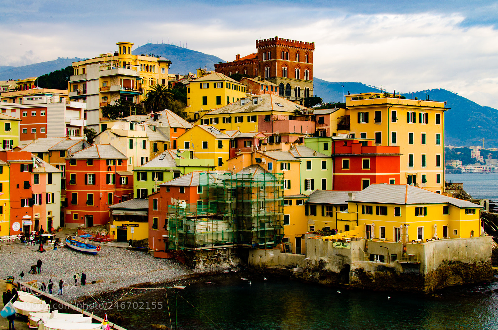 Nikon D5100 sample photo. Houses, sun, colours photography