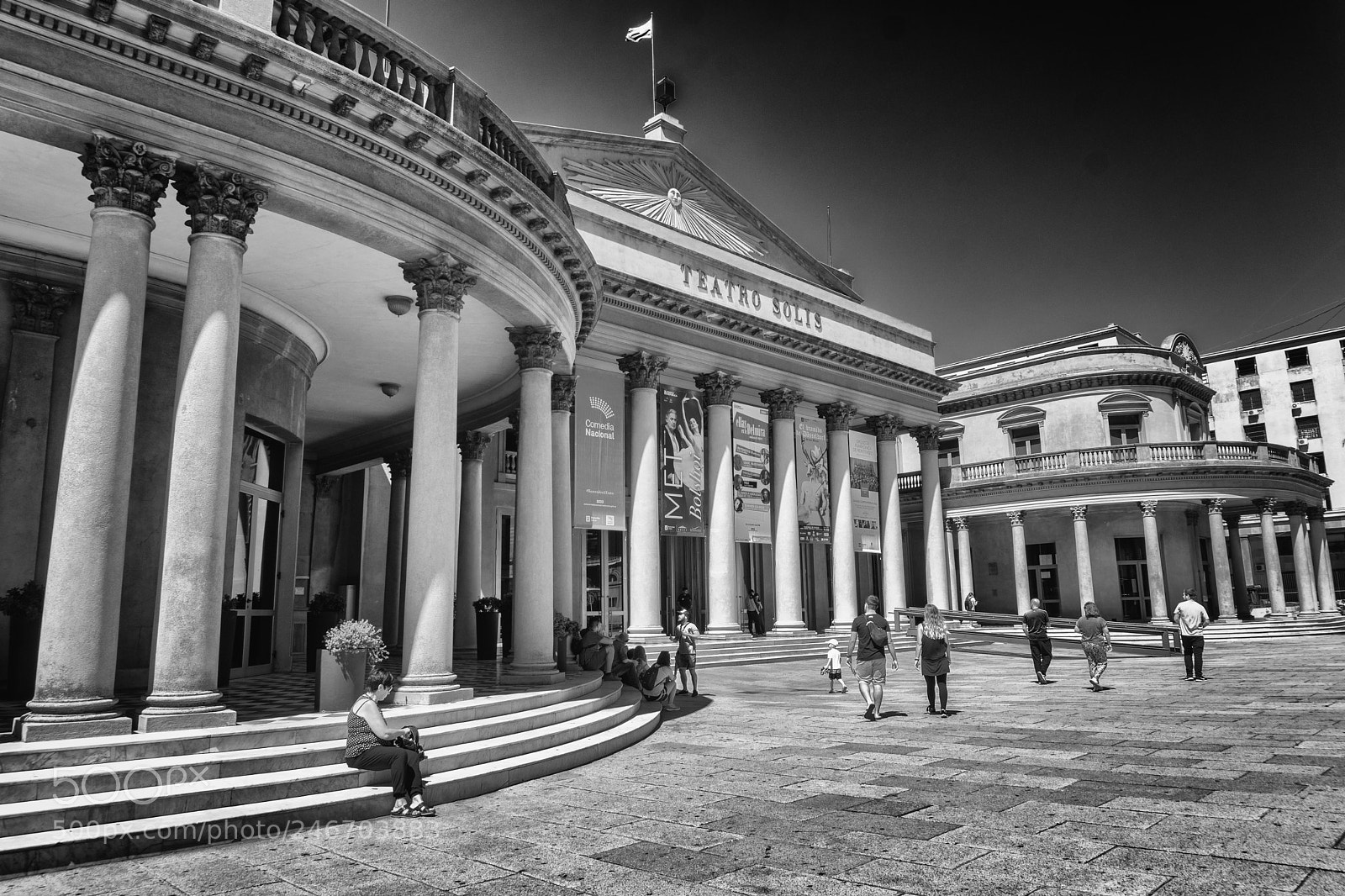 Sony a6300 sample photo. Teatro solis - uruguay photography