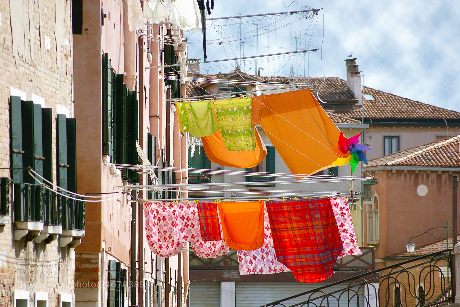 Sony Alpha DSLR-A300 sample photo. Venice architecture building facades photography