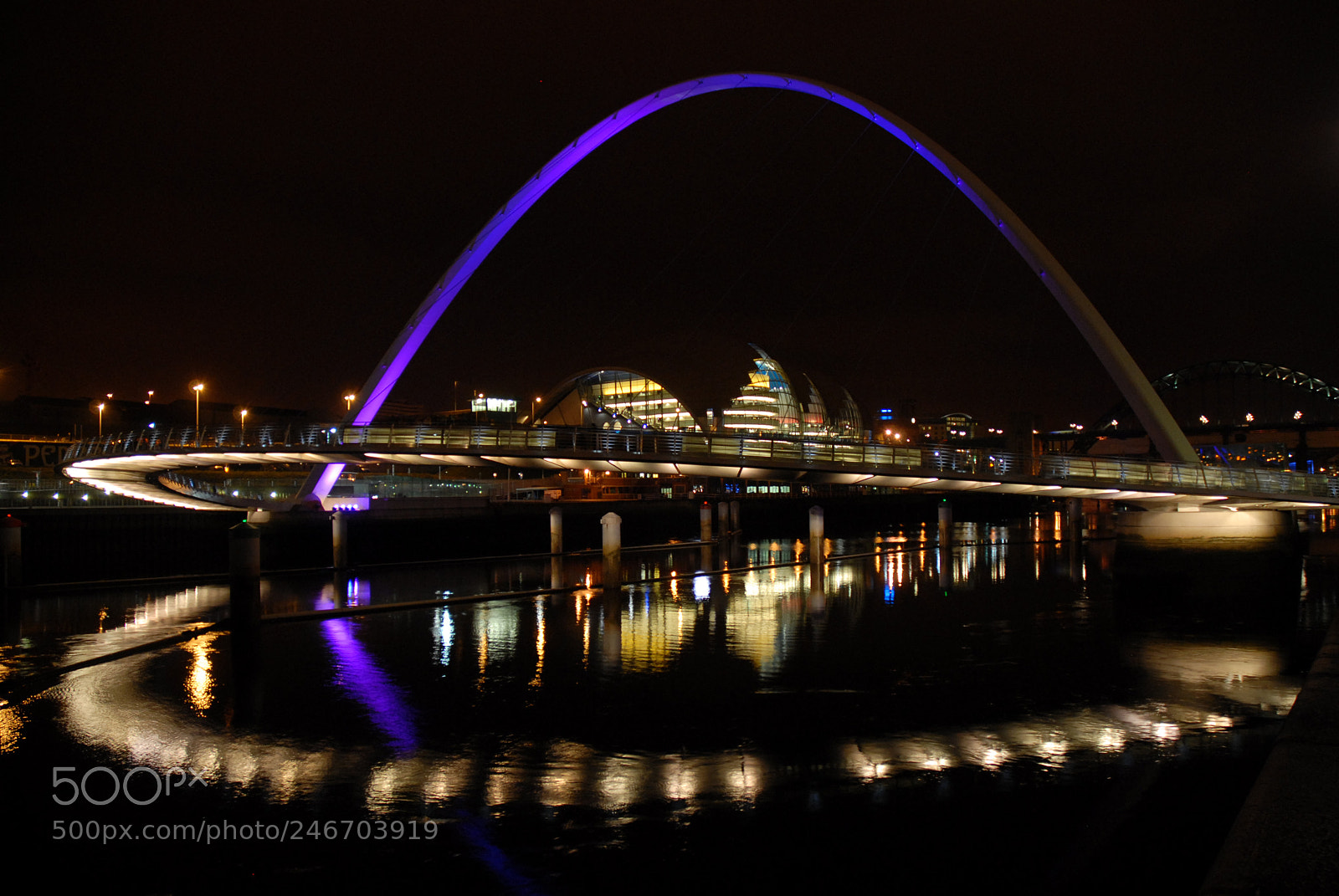 Nikon D200 sample photo. The other millenium bridge photography