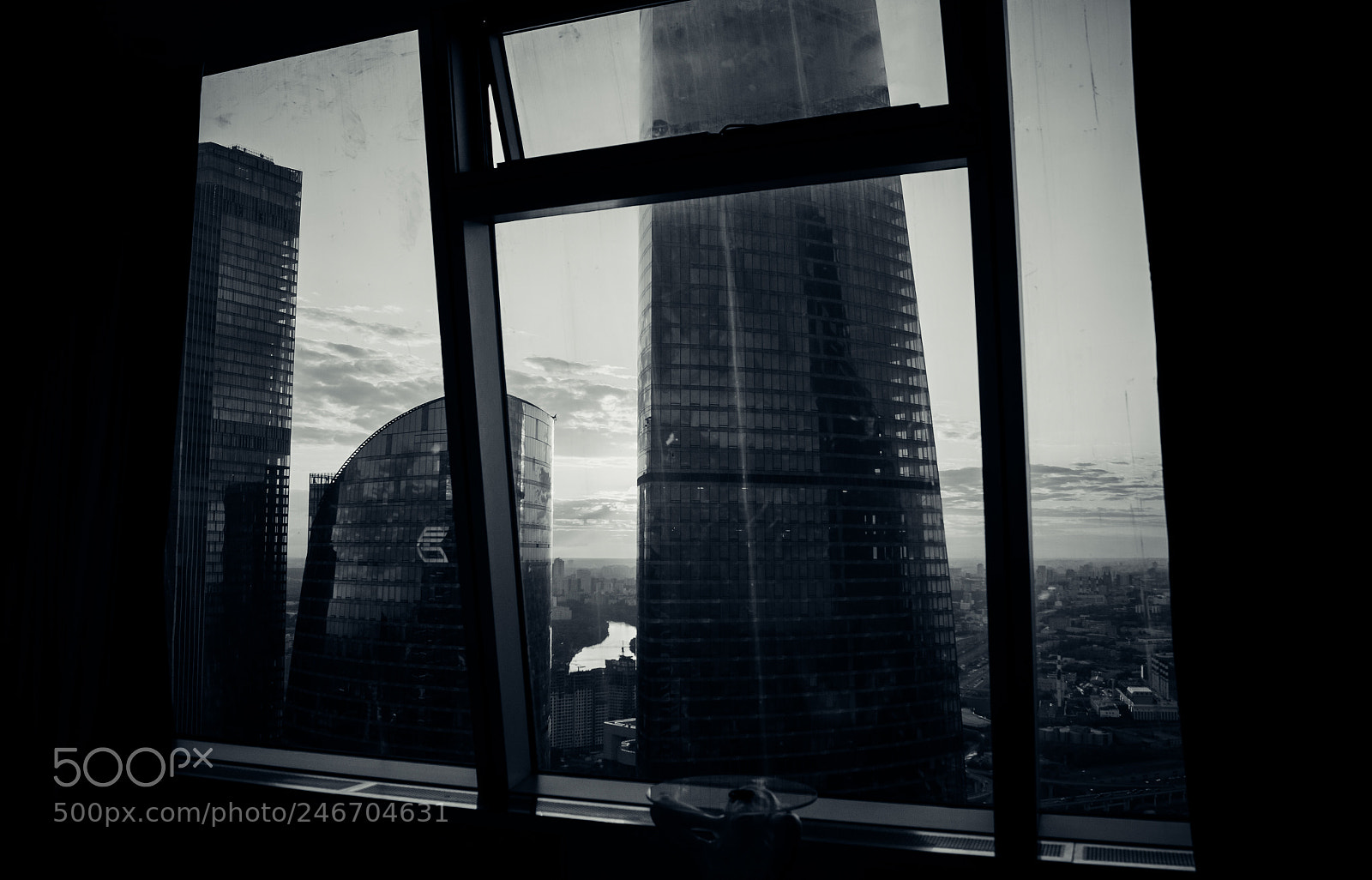 Sony SLT-A58 sample photo. Dark city photography