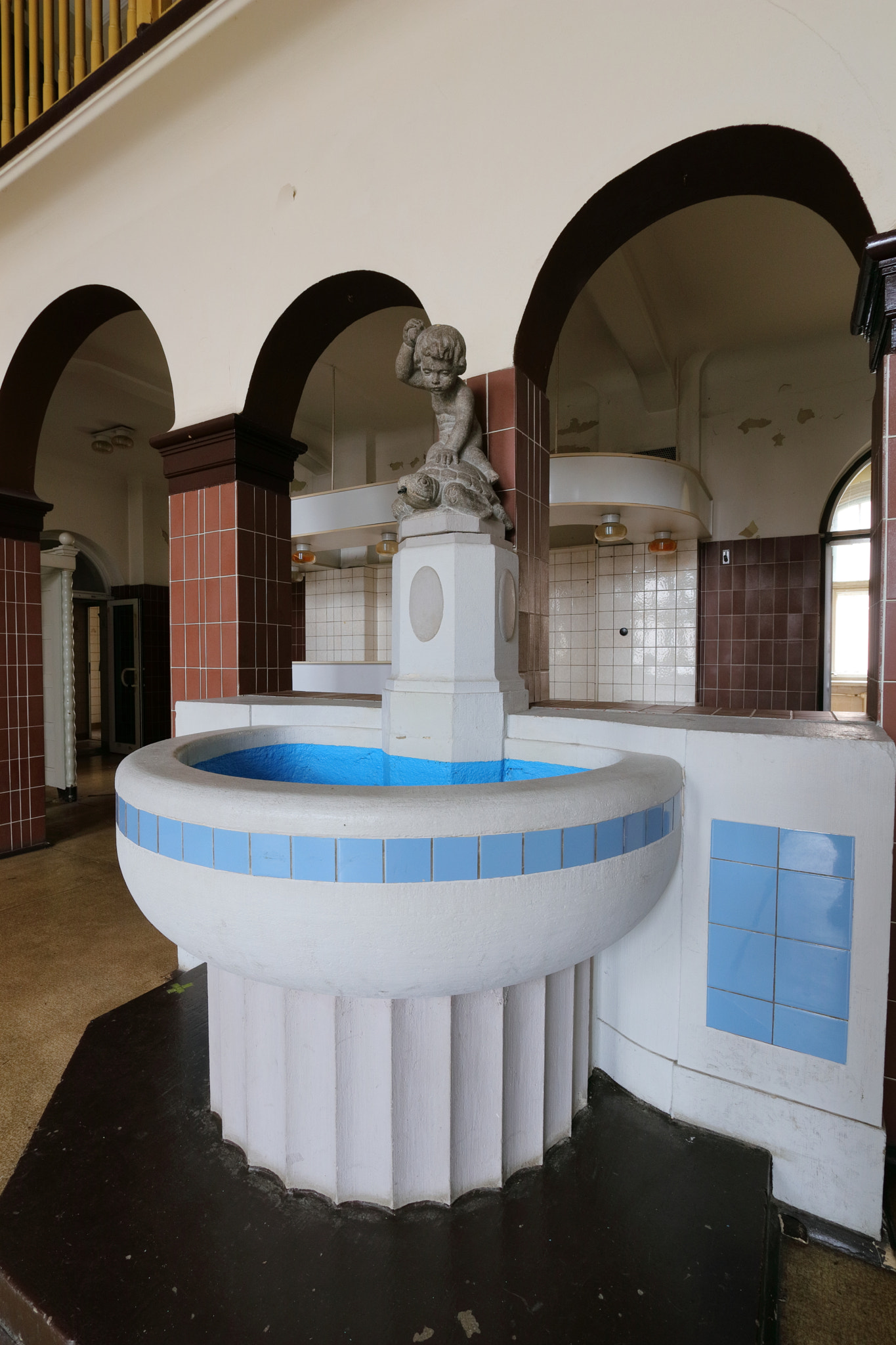 Canon EF-S 10-22mm F3.5-4.5 USM sample photo. Stadtbad leipzig photography