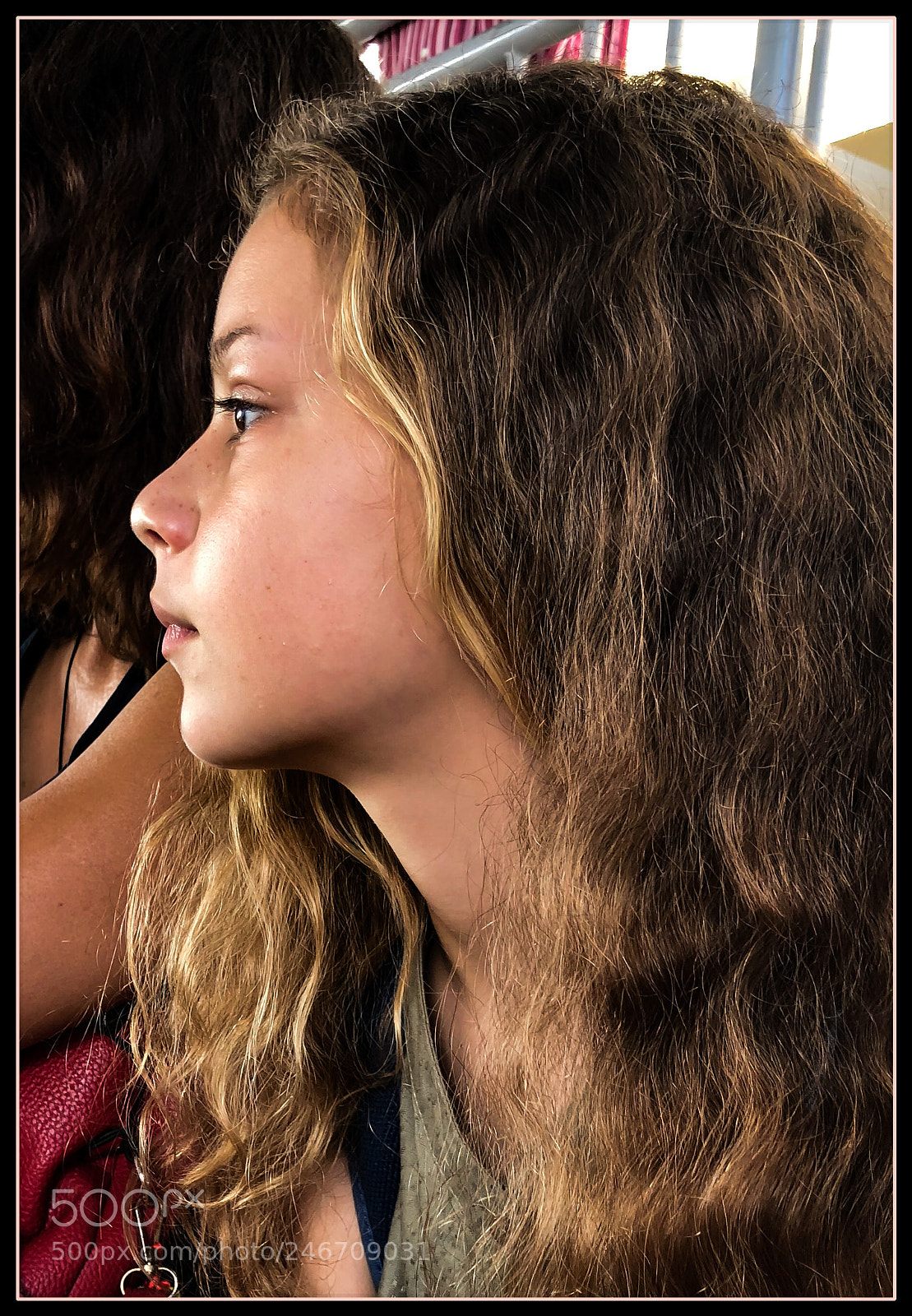Apple iPhone X sample photo. Wavy hair photography