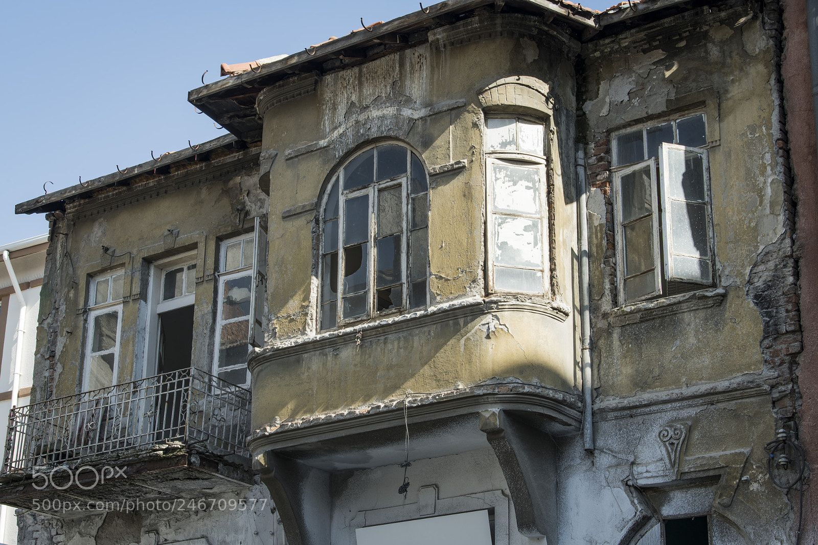 Nikon D850 sample photo. Old home photography