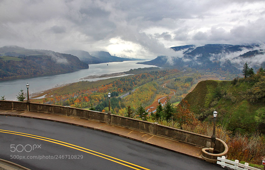 Canon EOS 50D sample photo. Columbia river in autumn photography