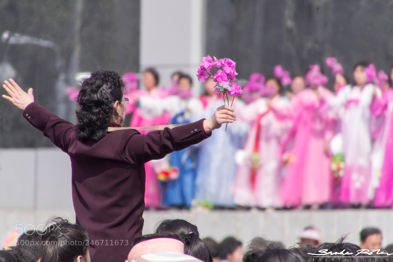 Nikon D610 sample photo. A woman conducting a photography