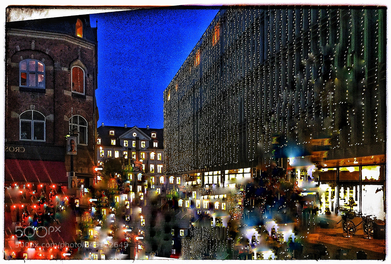 Apple iPhone 6 sample photo. Bright lights...big city photography