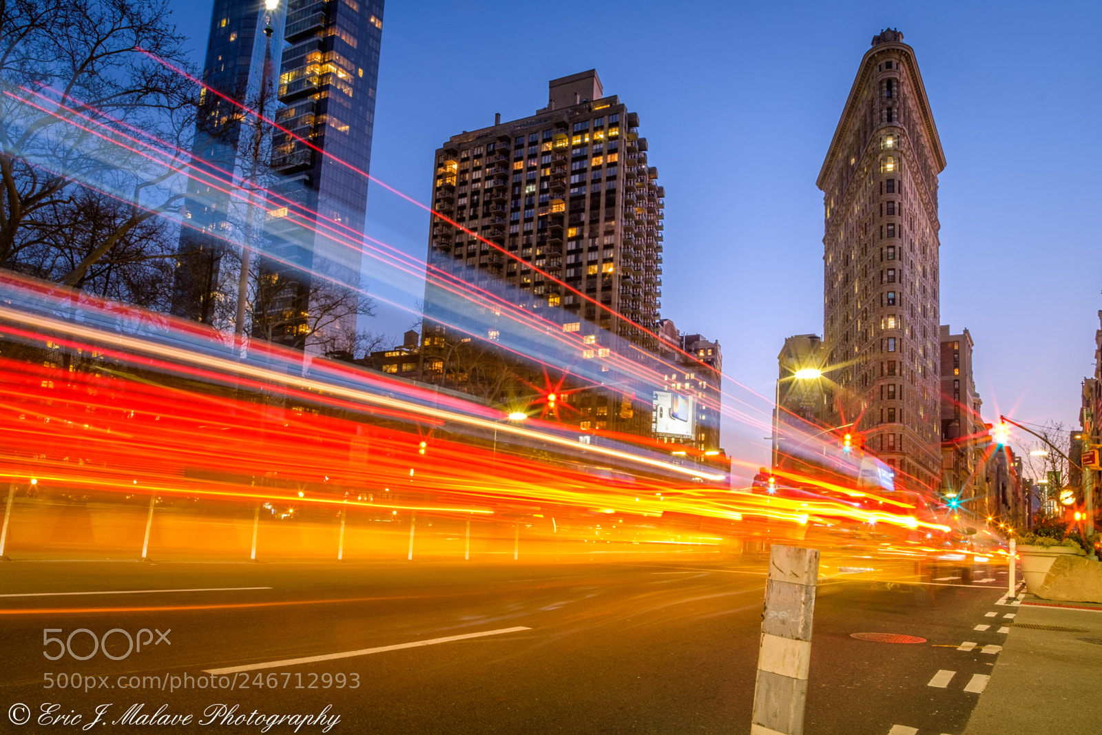 Fujifilm X-T10 sample photo. Flat iron twilight photography