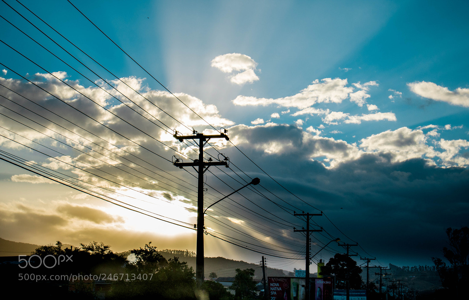 Canon EOS 750D (EOS Rebel T6i / EOS Kiss X8i) sample photo. Sunlights photography