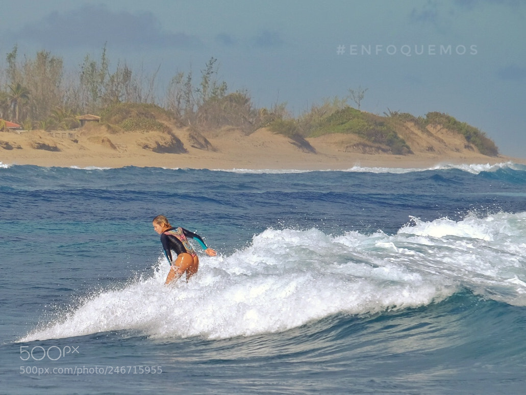 Fujifilm X-T1 sample photo. Surfer girl photography