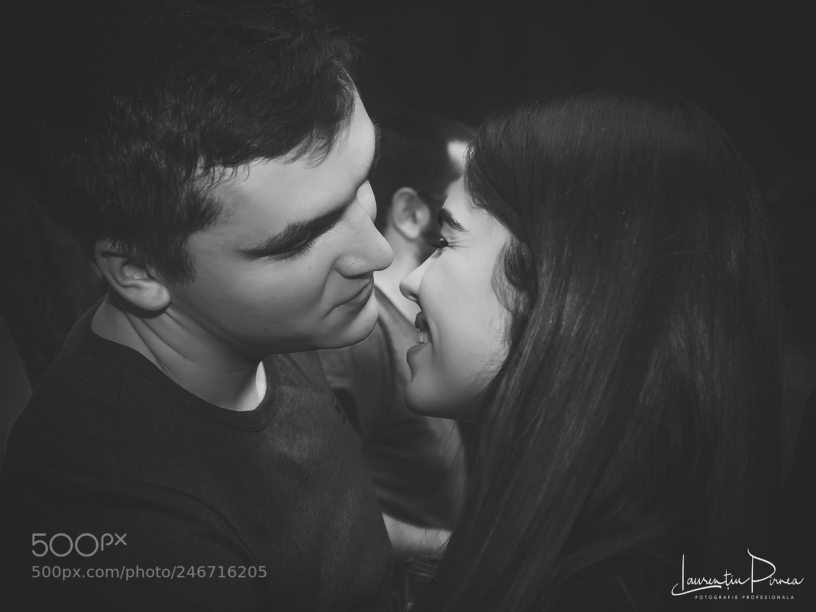 Nikon D7200 sample photo. Vintage kiss photography