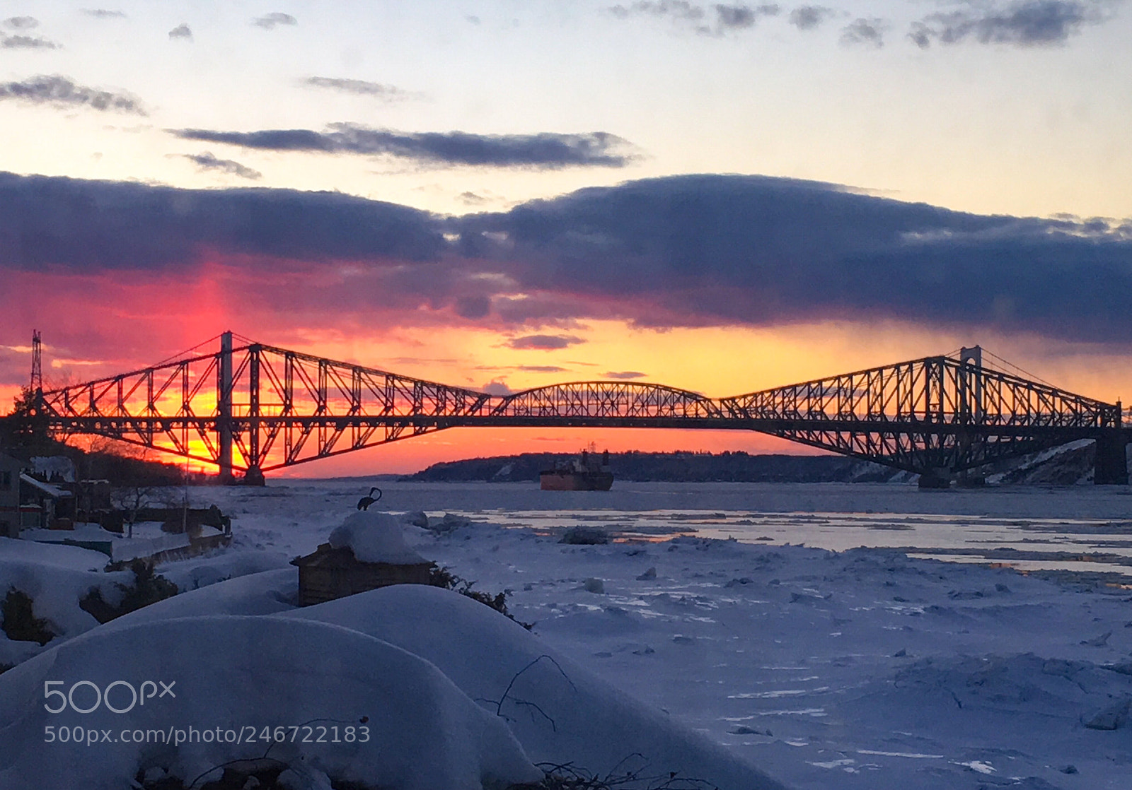 Apple iPhone 6s sample photo. Quebec bridge photography