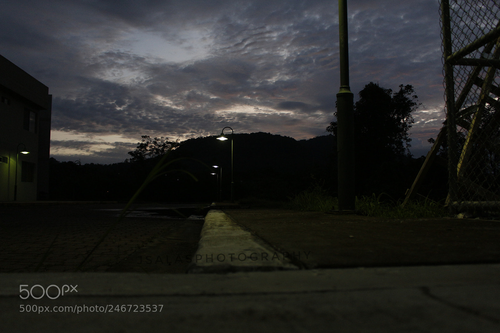 Canon EOS 700D (EOS Rebel T5i / EOS Kiss X7i) sample photo. Sun goes down photography