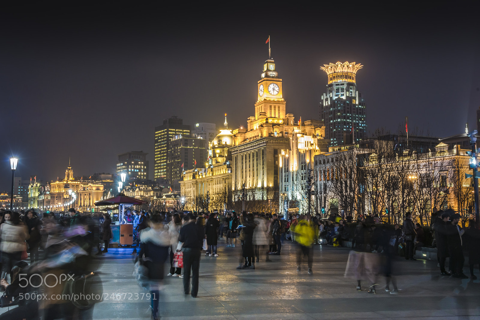 Nikon D800 sample photo. Nightime on shanghai bund photography