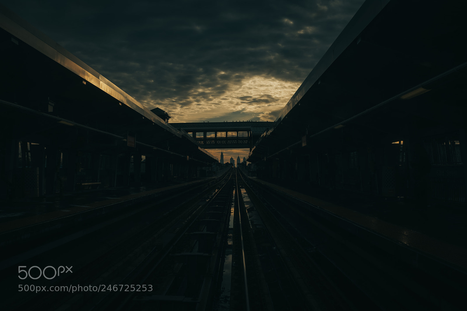 Fujifilm X100F sample photo. Sunrise over philadelphia photography