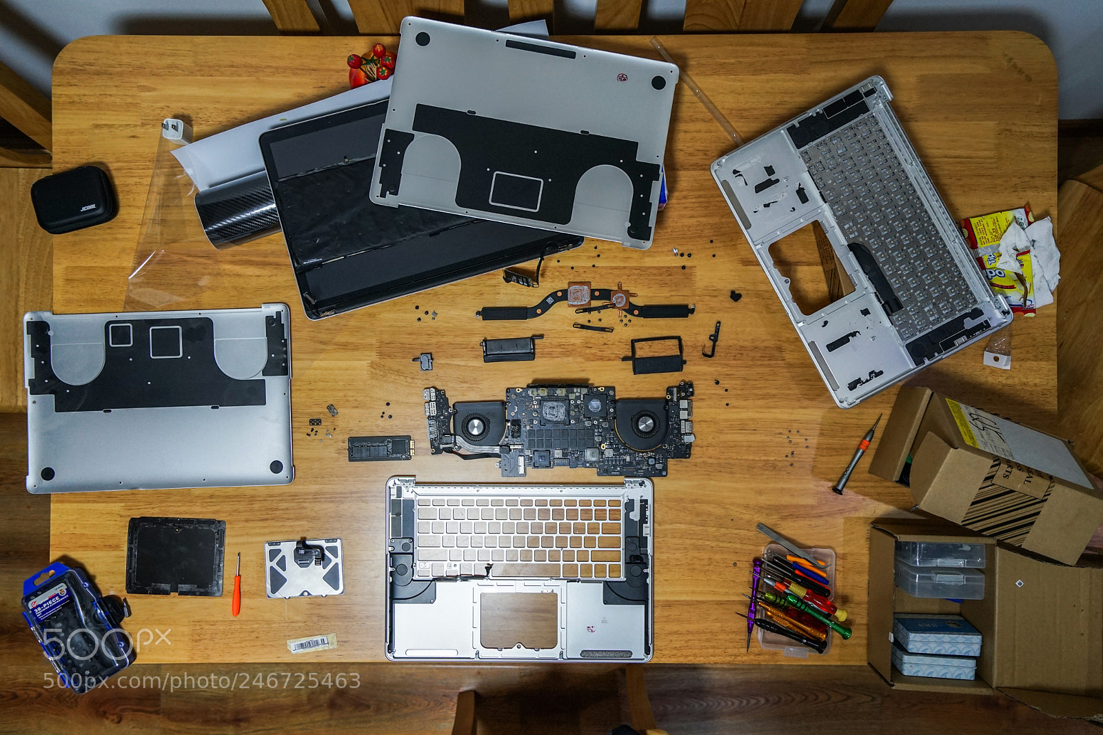 Sony a7 II sample photo. Fix macbook 维修电脑 photography