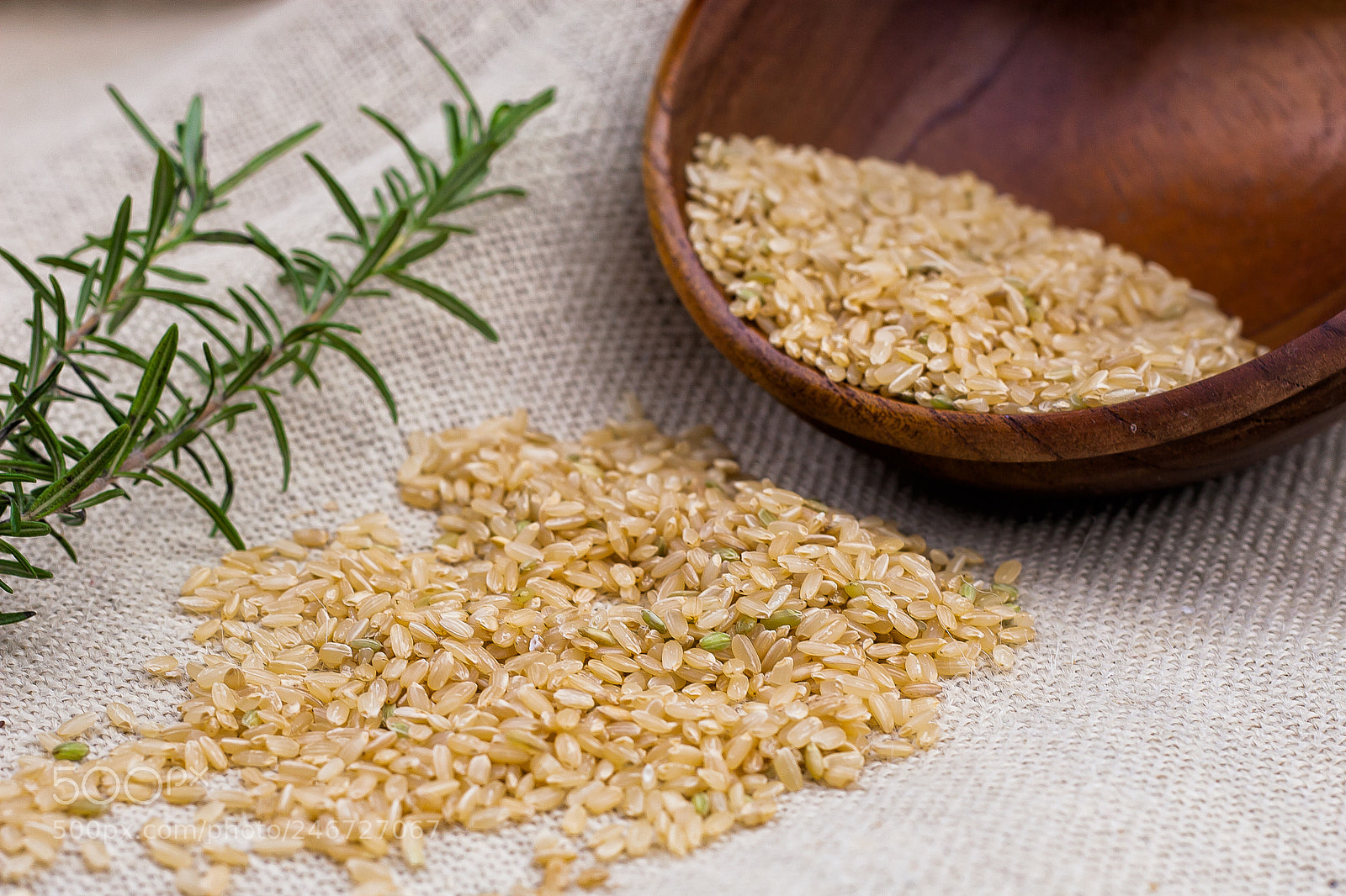 Canon EOS 30D sample photo. Rice grains drop out photography