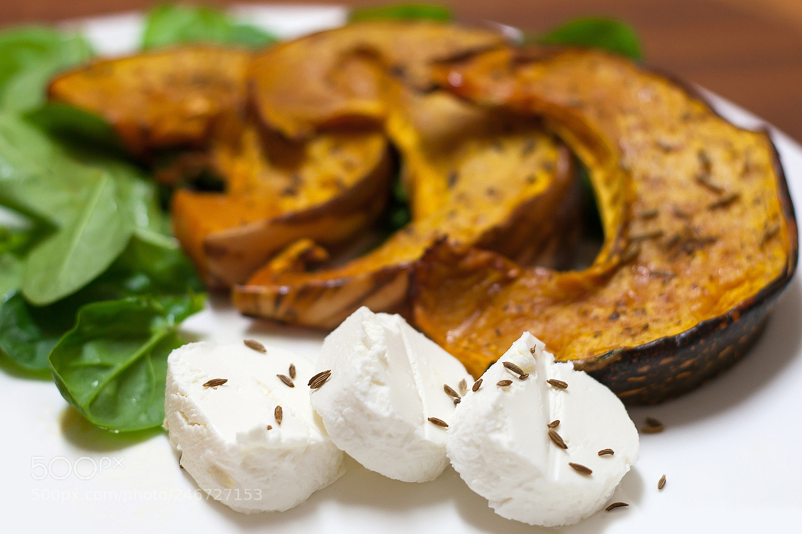 Canon EOS 30D sample photo. Dish pumpkin with spinach photography